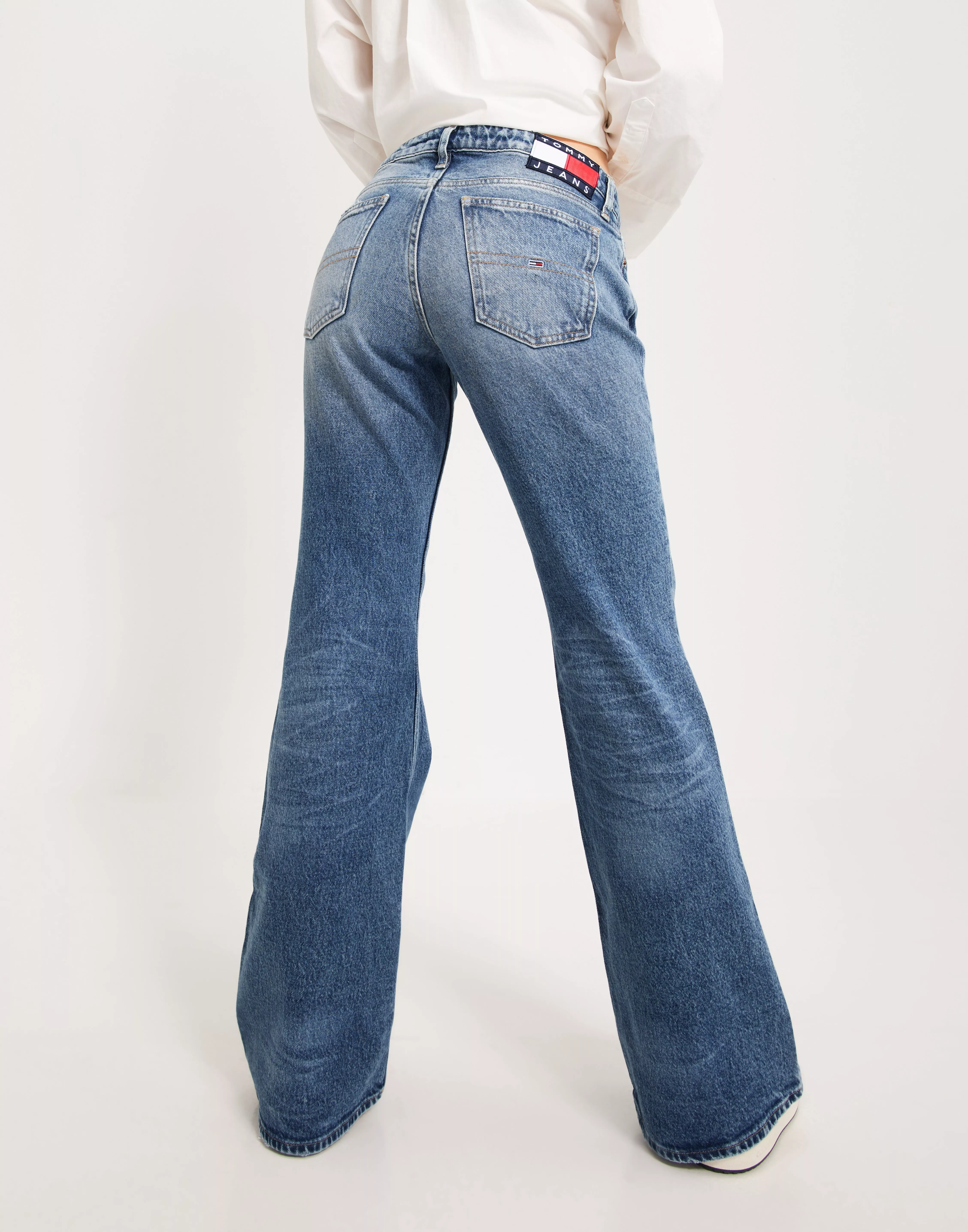 Tommy jeans low rise hot sale sophie