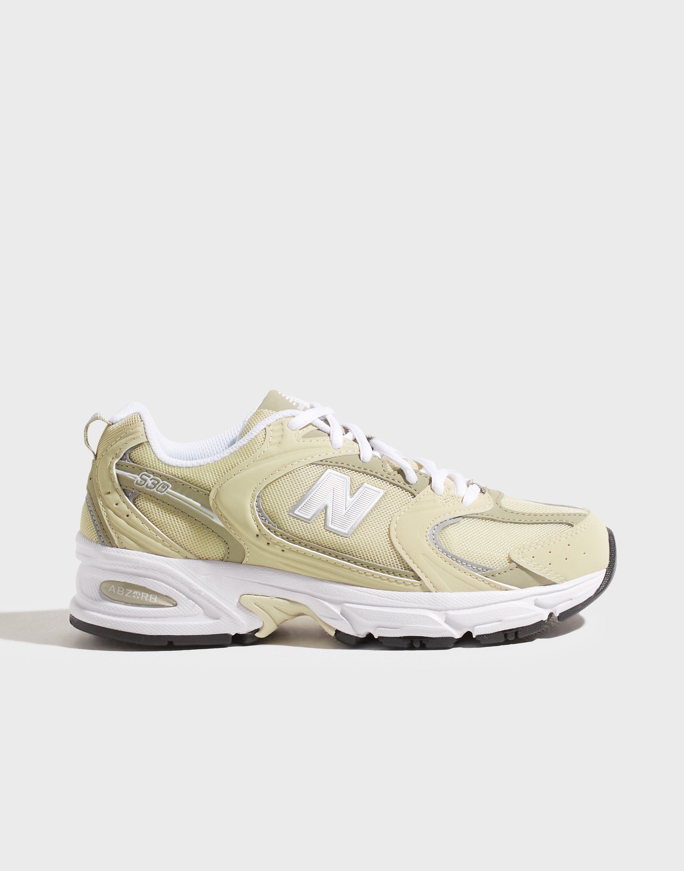 nelly new balance 530