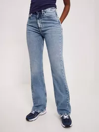AUTHENTIC BOOTCUT