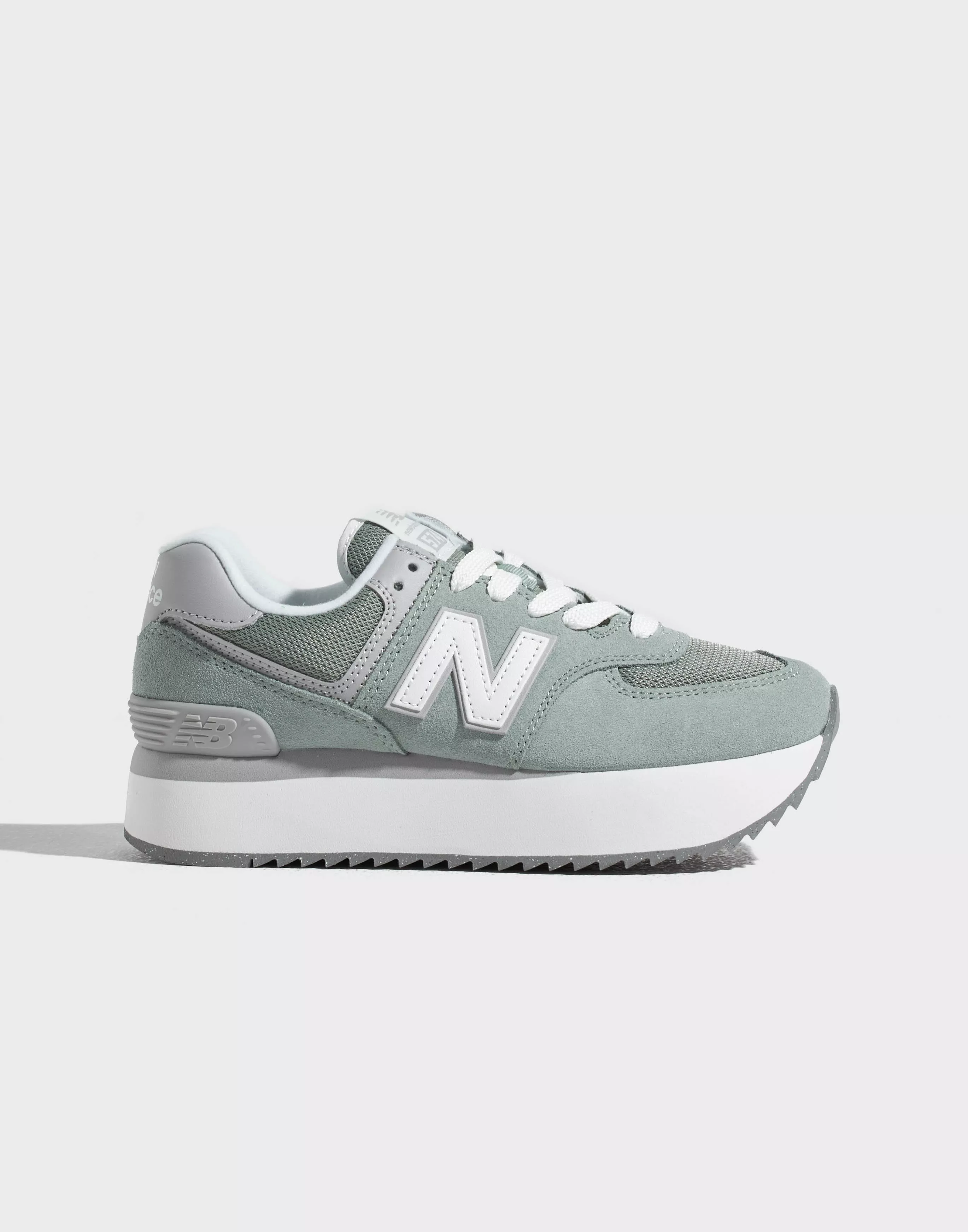 New balance thick store sole