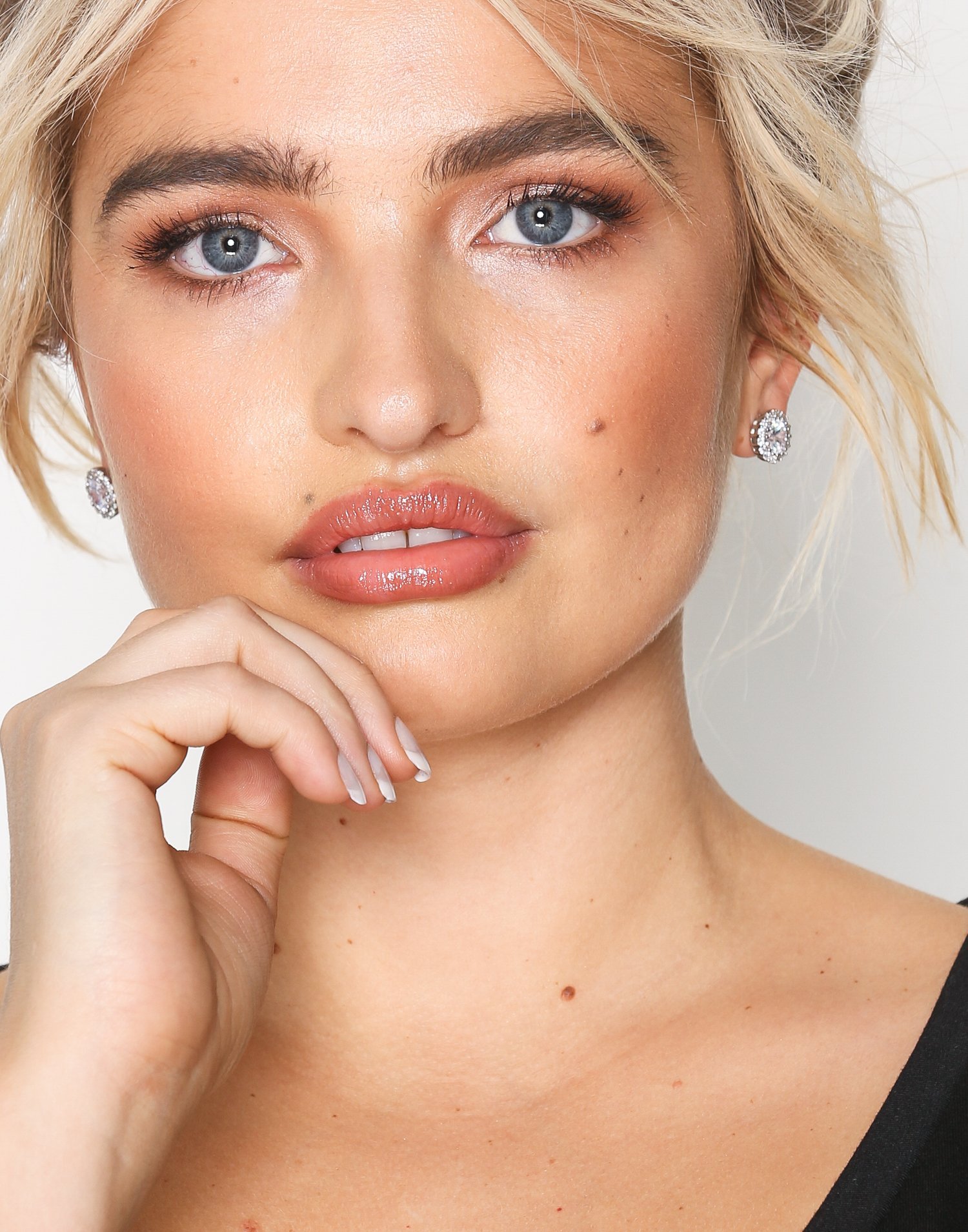 Nelly.com SE - Pave Stud Crystal Earring 104.00 (148.00)