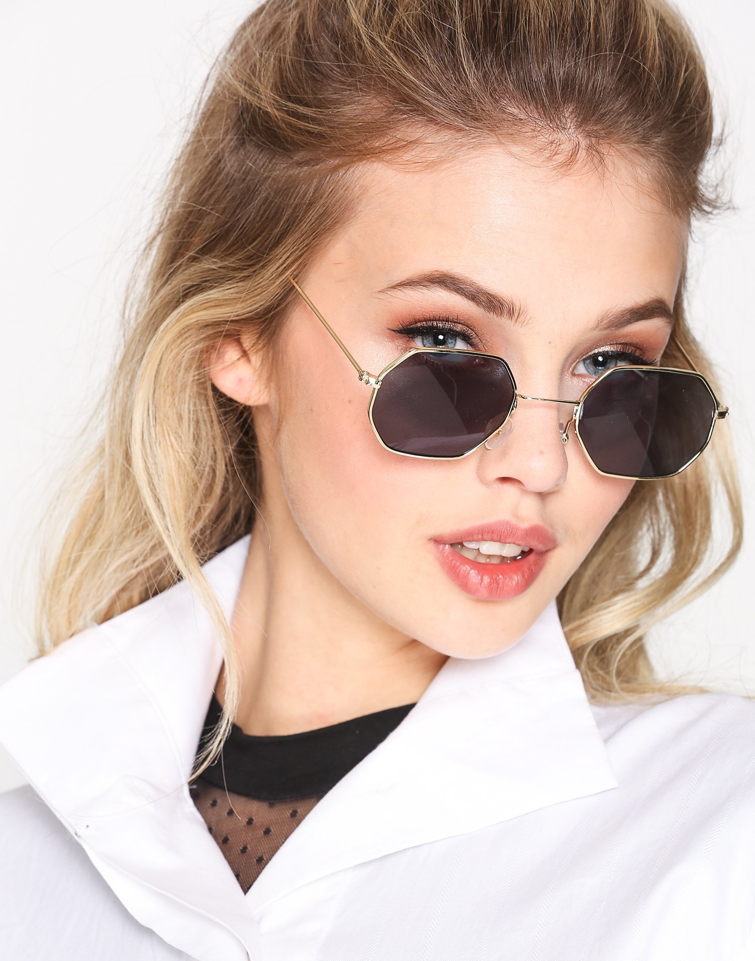 Nelly.com SE - 8s Sunglasses 98.00