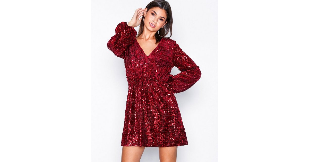 Perfect velvet 2025 sequins dress