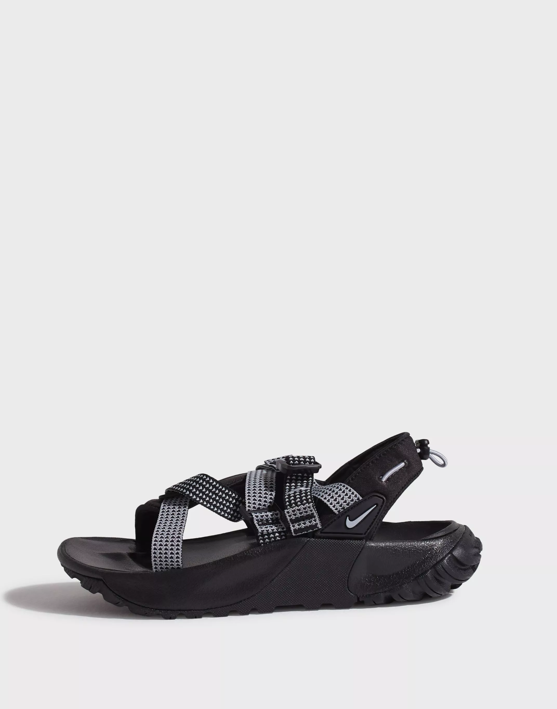 Nike black strap discount sandals