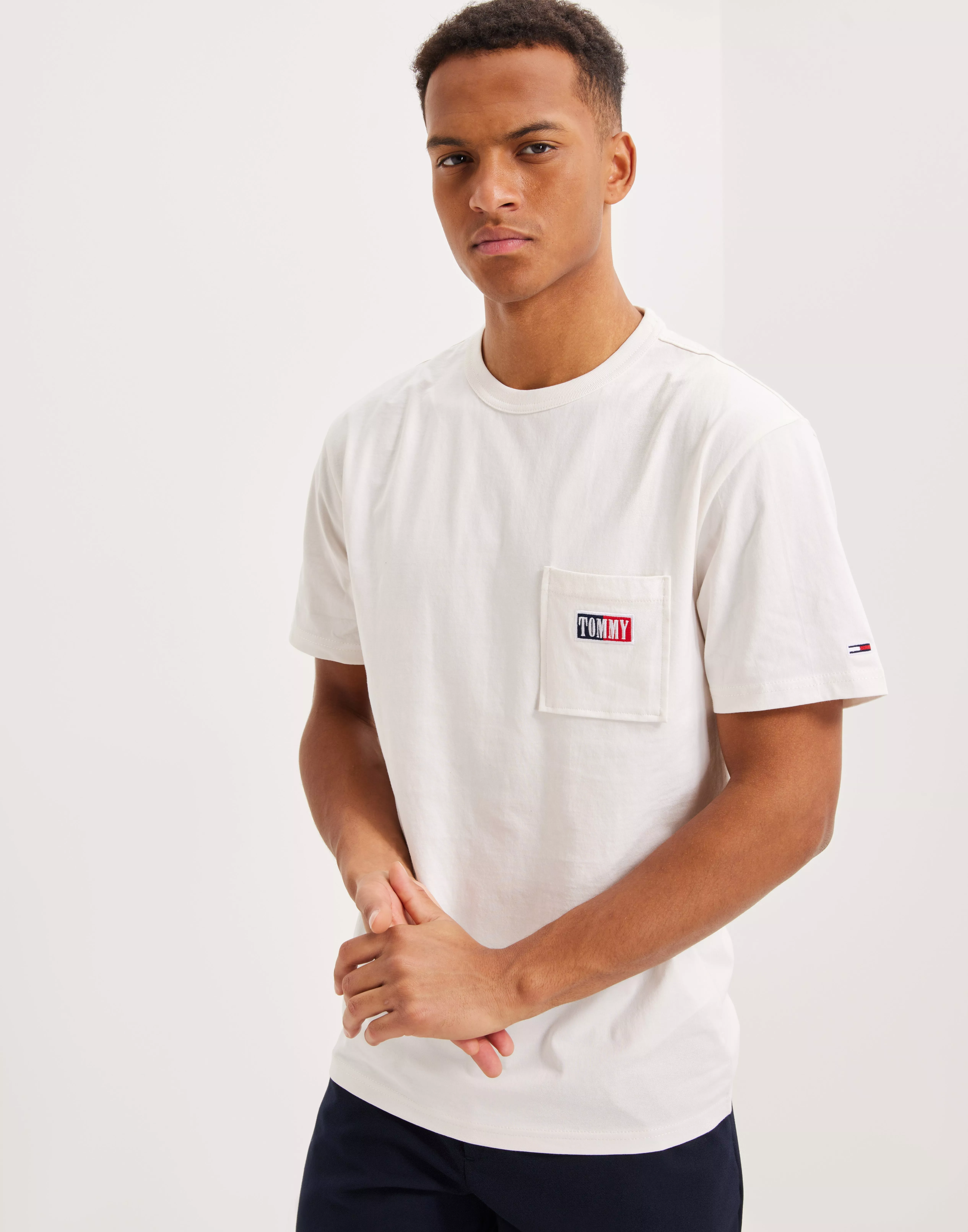 Buy Tommy Jeans TJM NLYMAN TIMELESS | White TOMMY CLSC - TEE