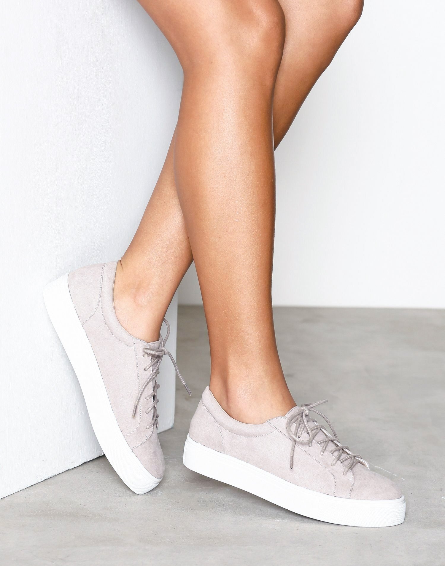 abound neely platform sneaker