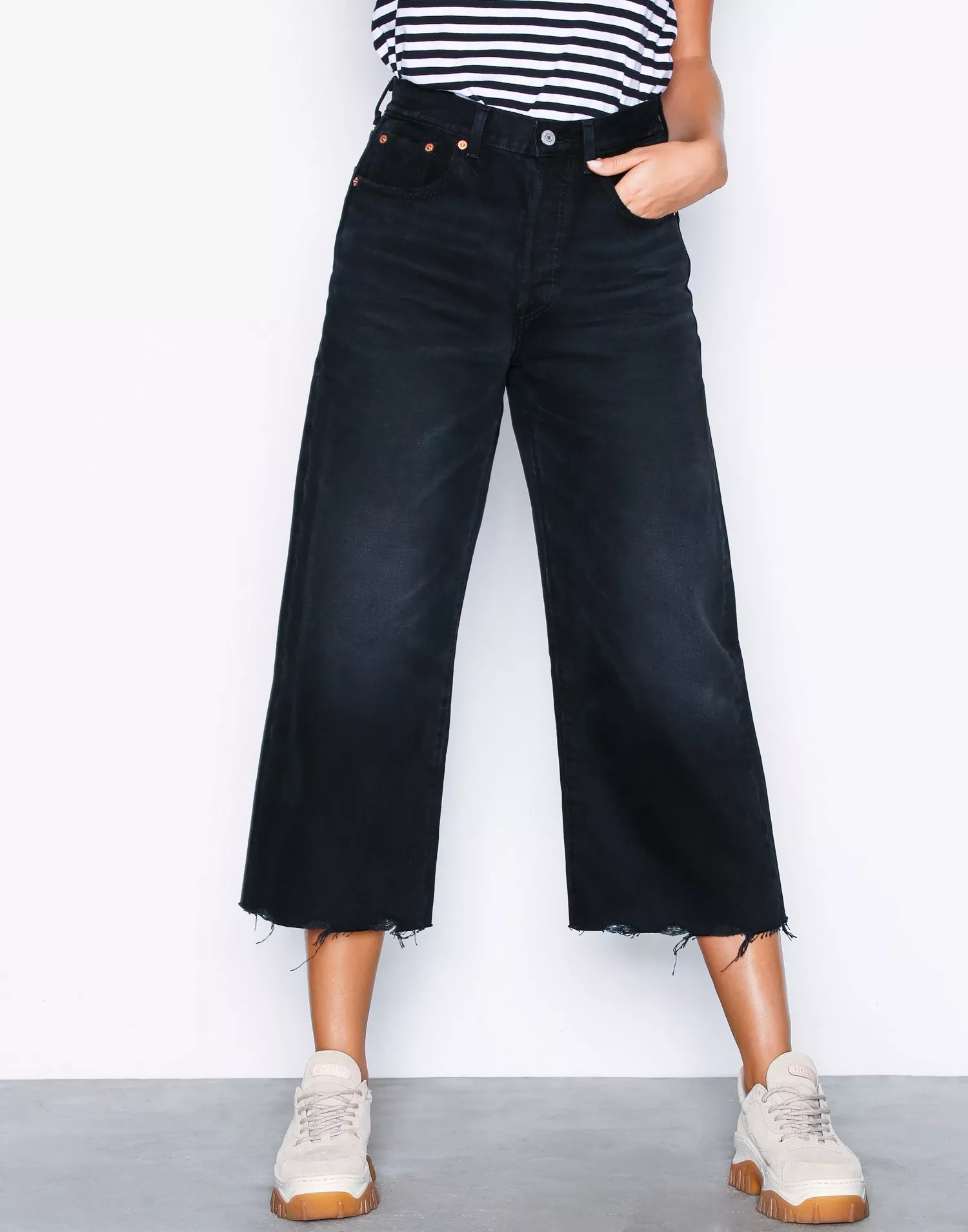 Levi's high water outlet wide leg jeans black