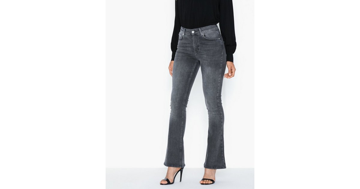 Natasha bootcut store jeans gina tricot