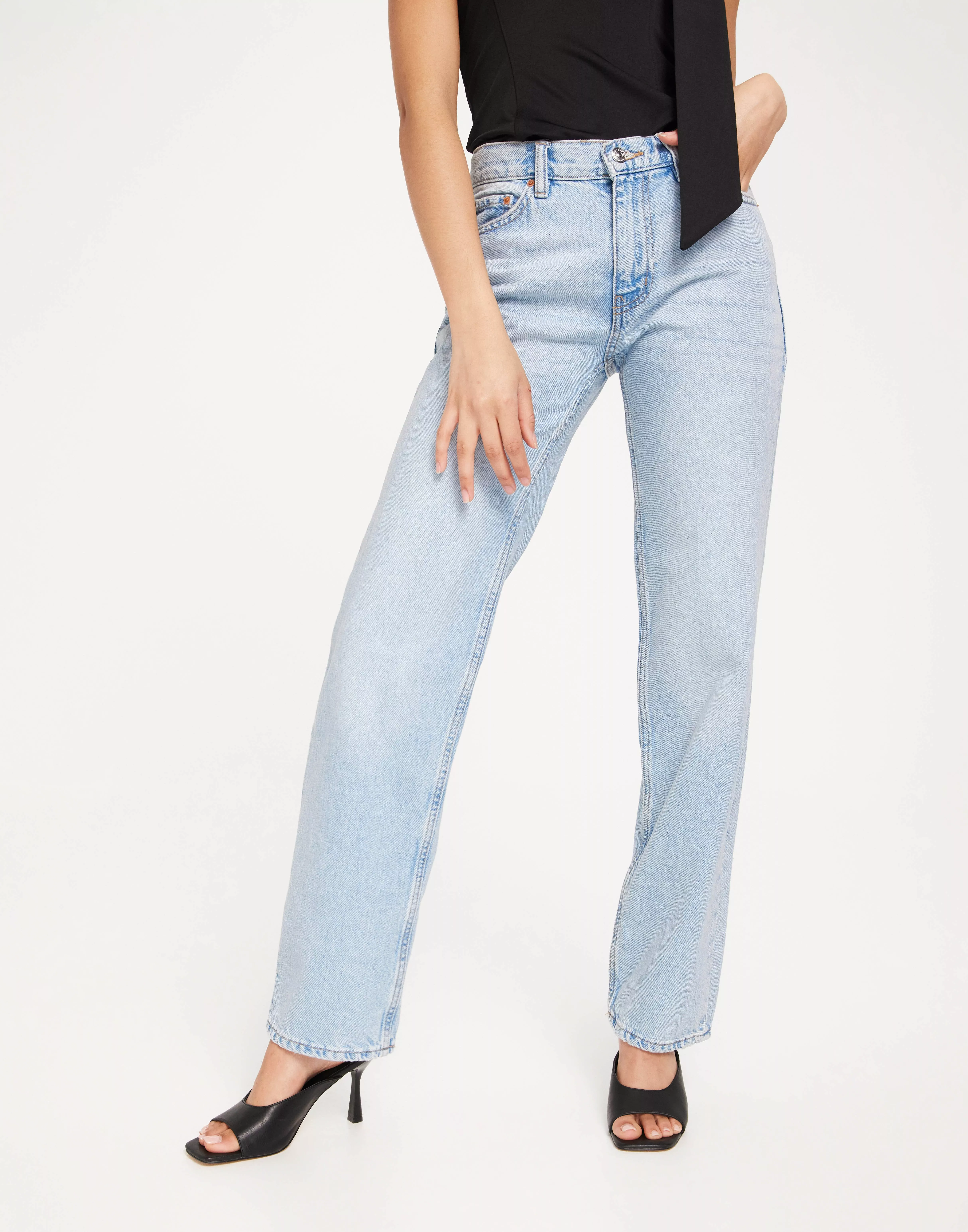 Buy Gina Tricot Low straight jeans - Classic Blue