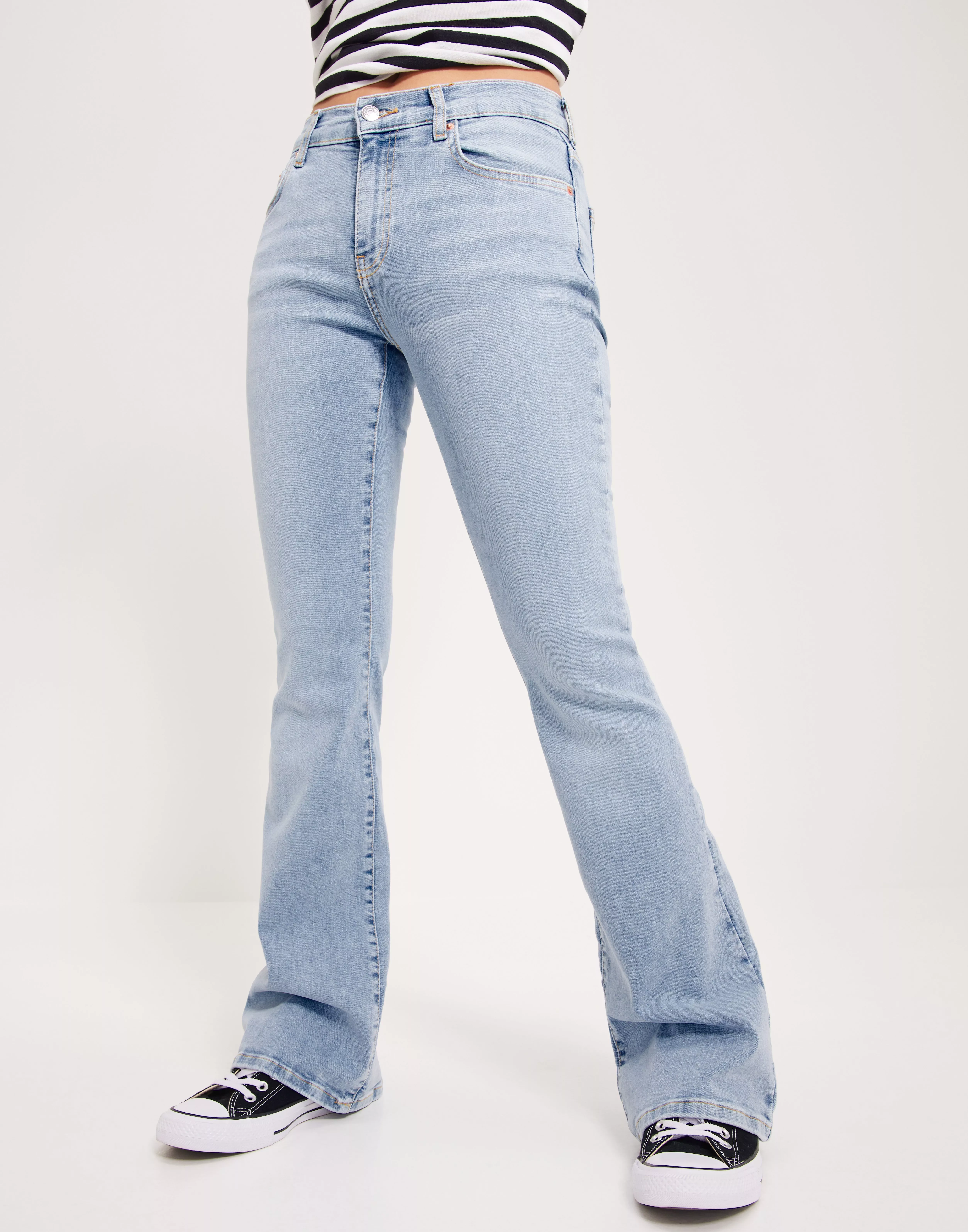 Low waist bootcut jeans - White - Women - Gina Tricot