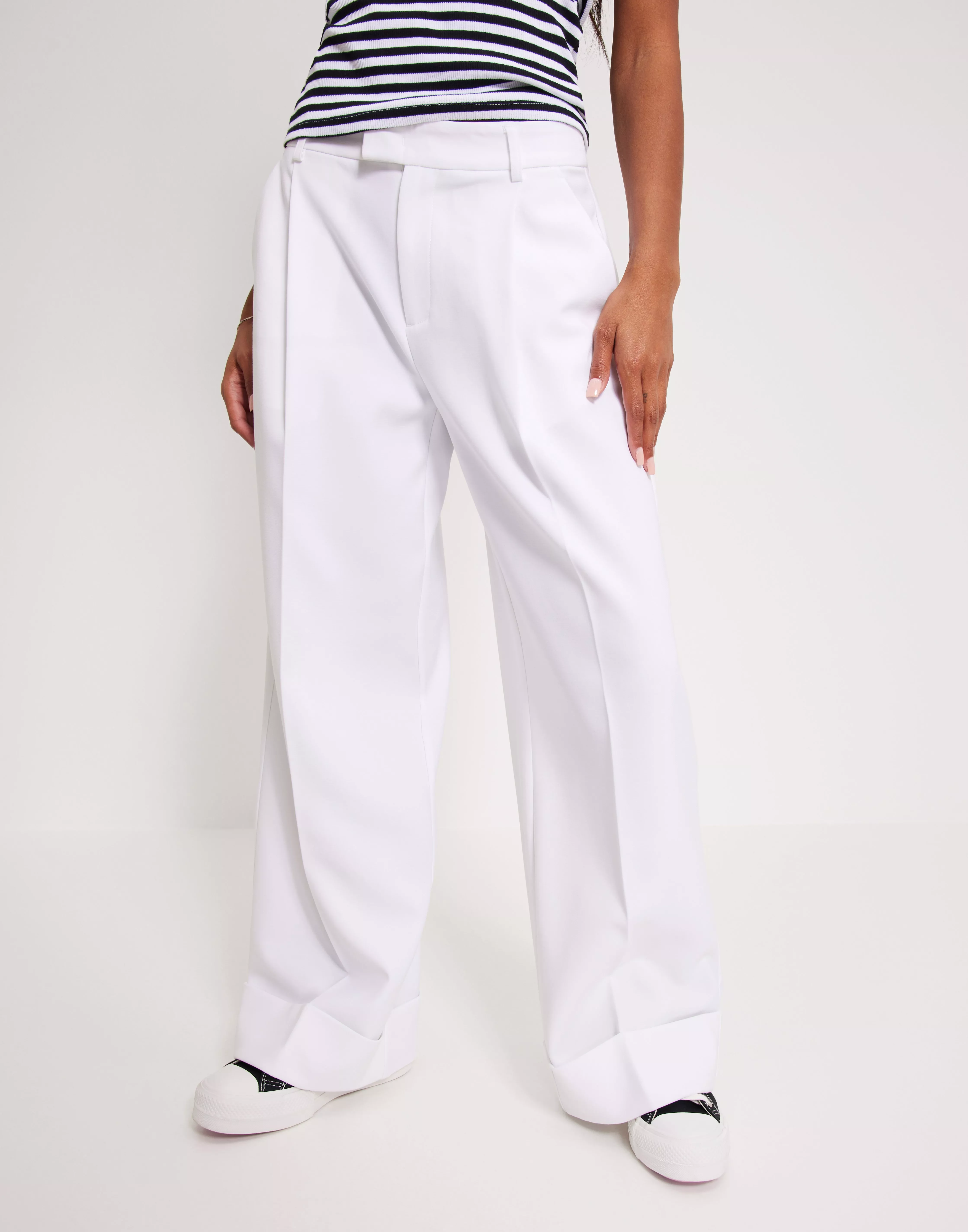 Gina Tricot Wide leg Pants in Light Green, White