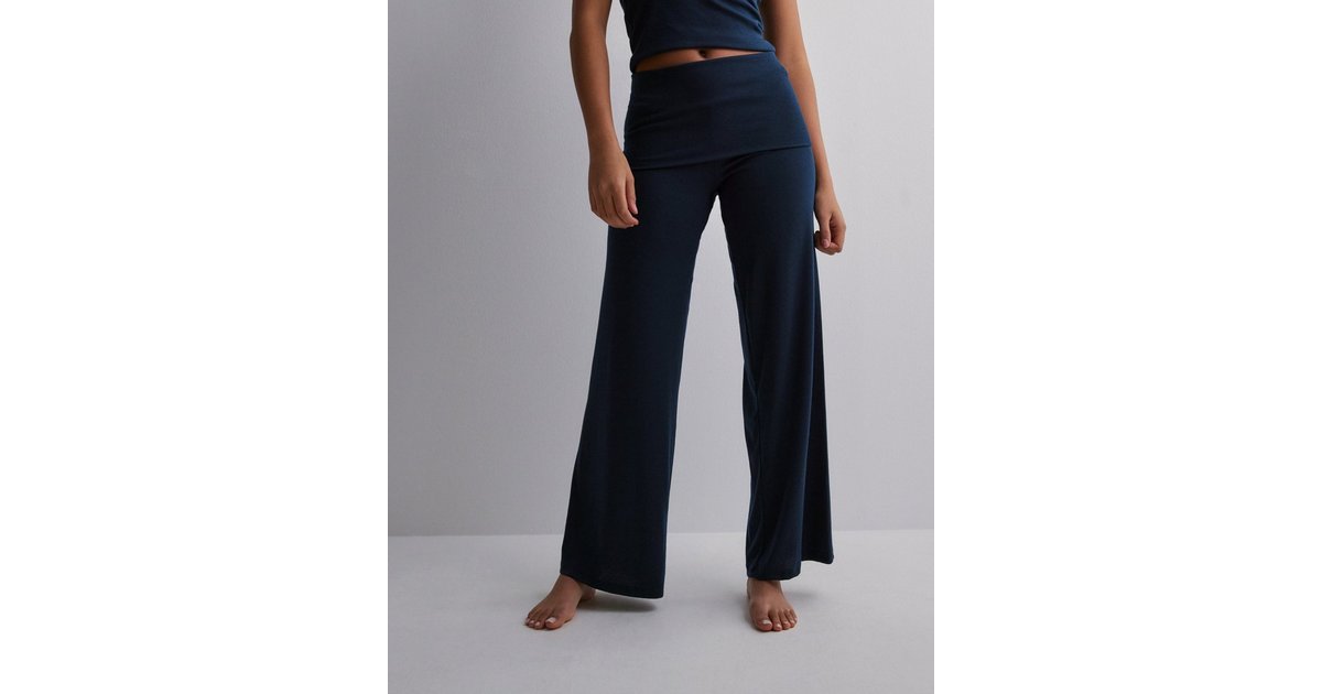 Gina Tricot Gina Tricot - Soft touch folded flare trousers - yoga