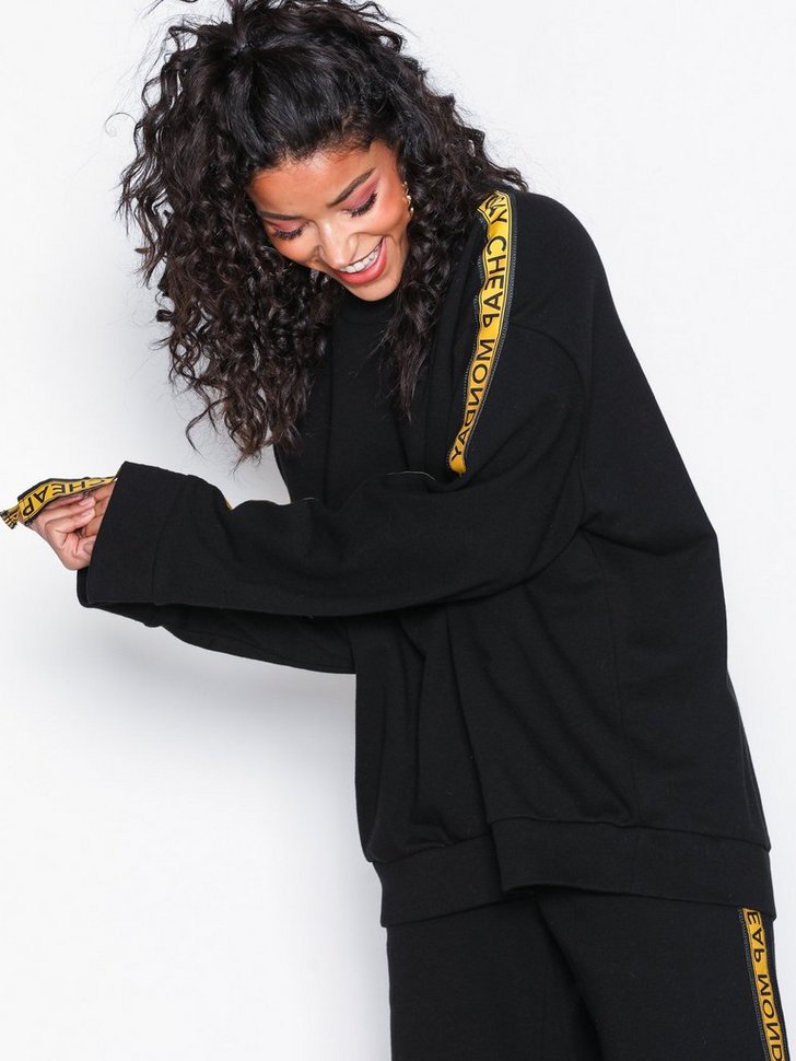 Nelly.com SE - Further Sweater 548.00