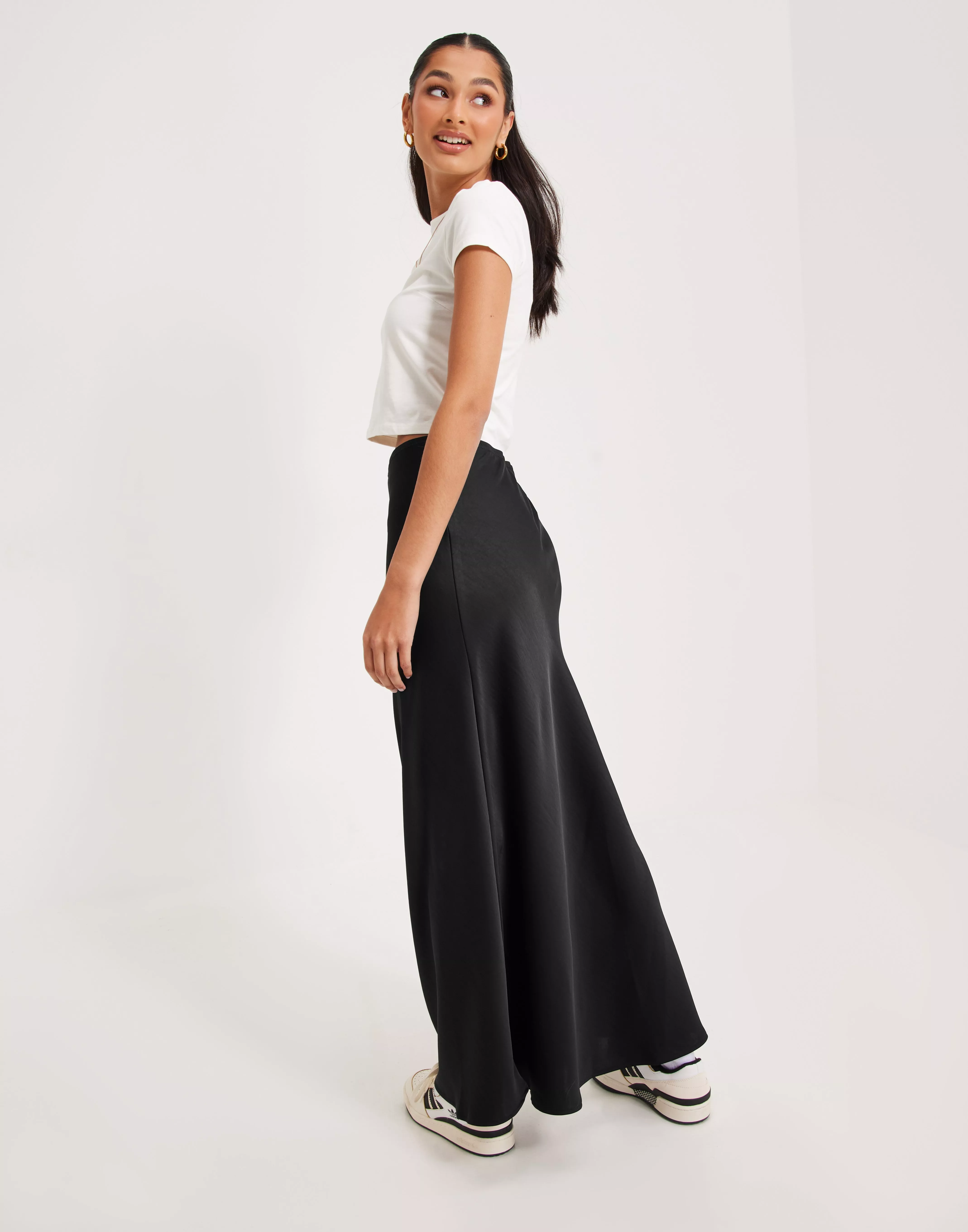 Heavy satin maxi outlet skirt