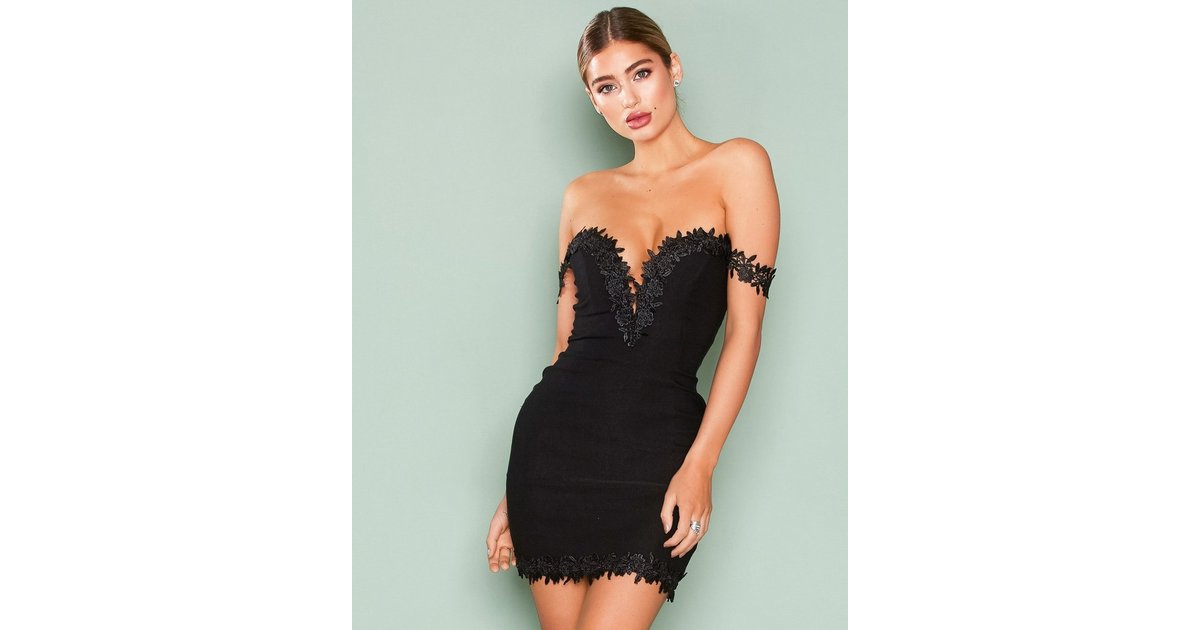 Crochet trim 2025 bardot dress