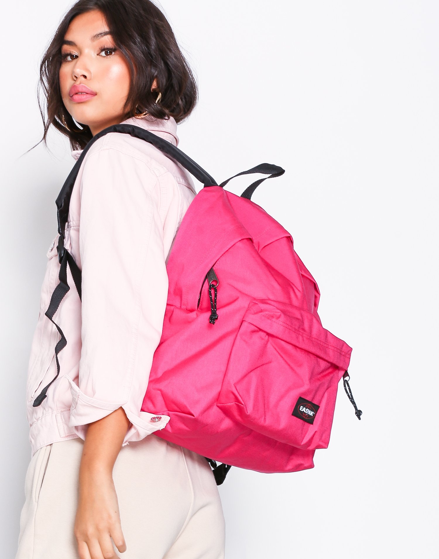 Nelly.com SE - Padded Pak