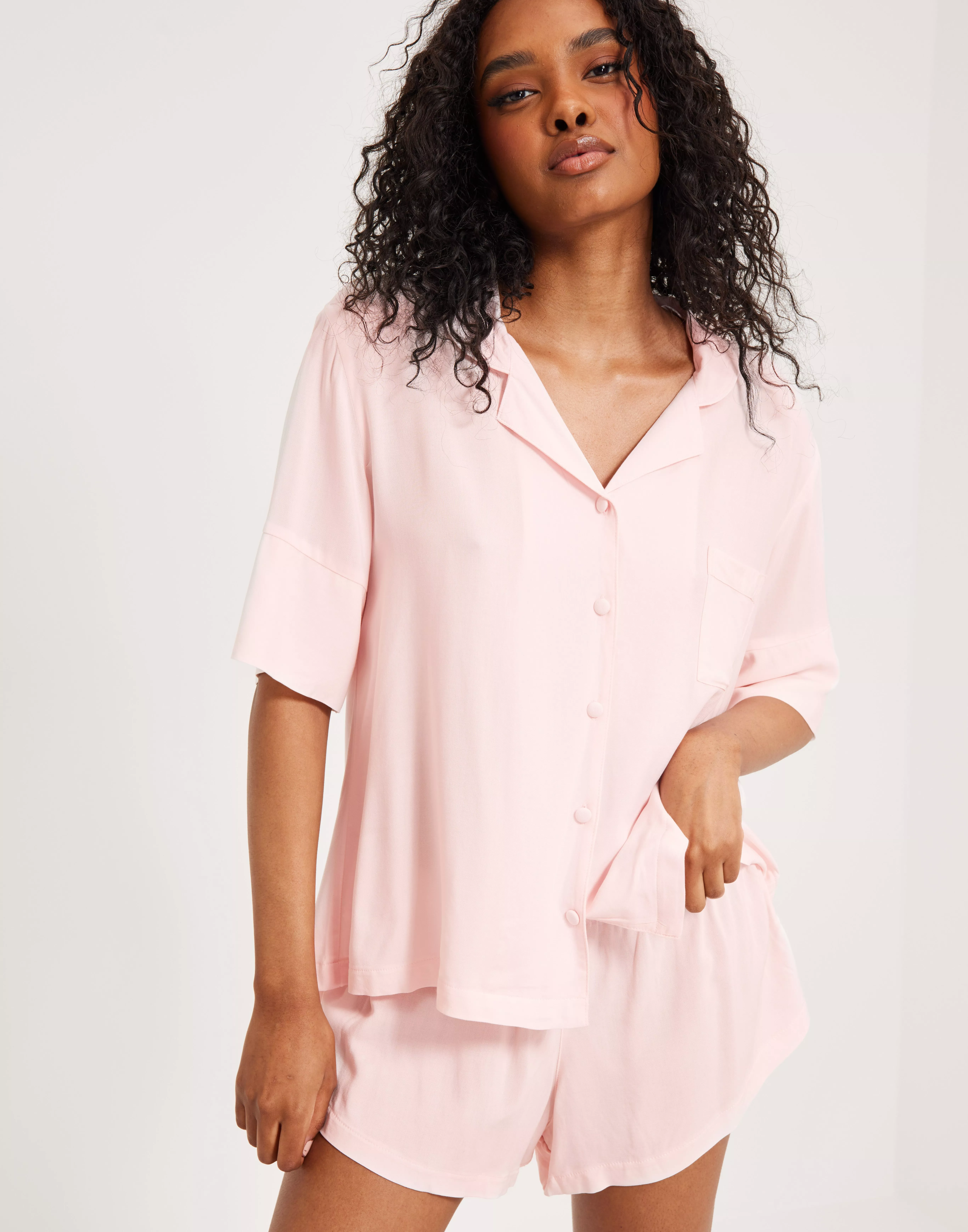 Pink discount satin pyjamas