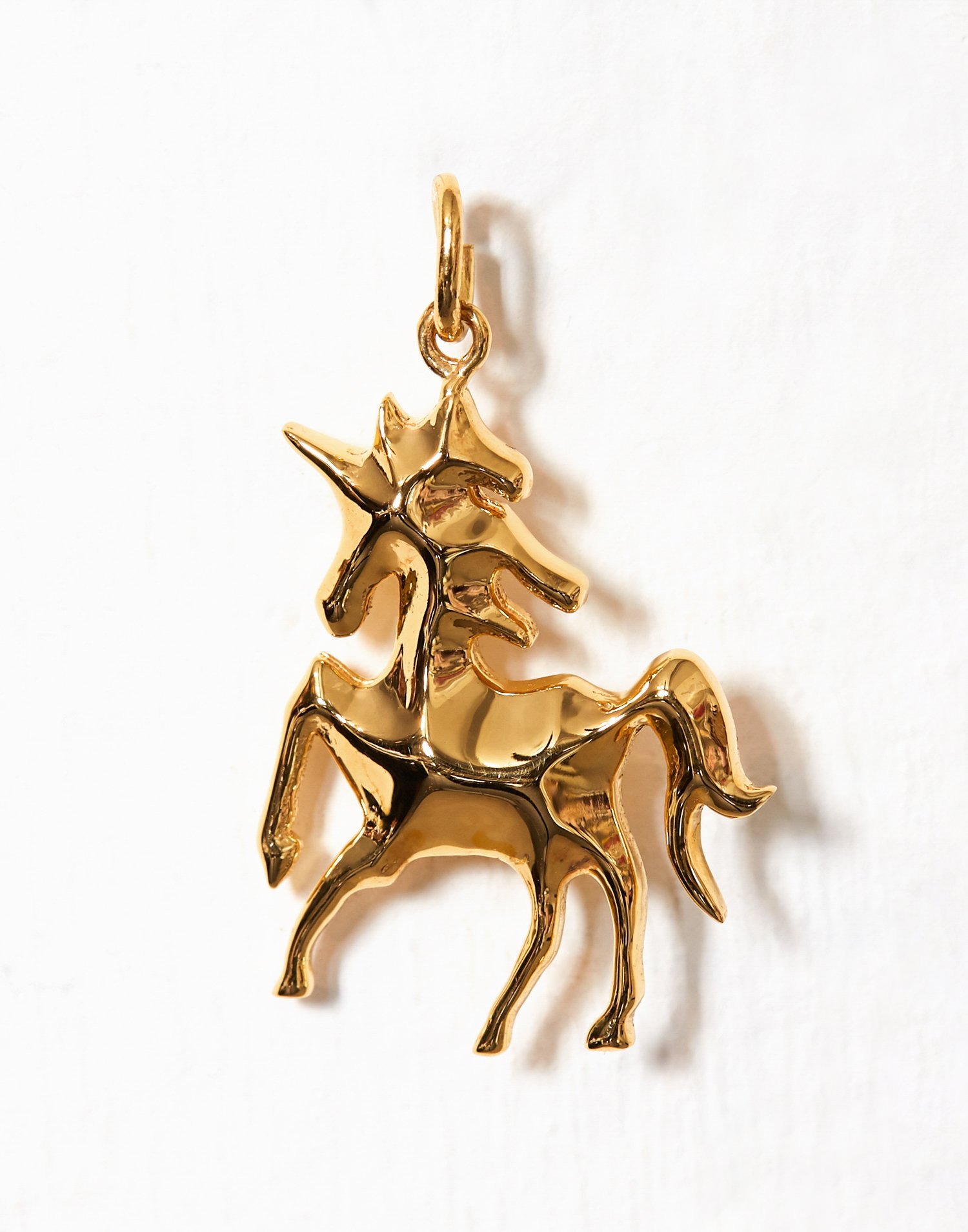 Nelly.com SE - Unicorn Charm 598.00