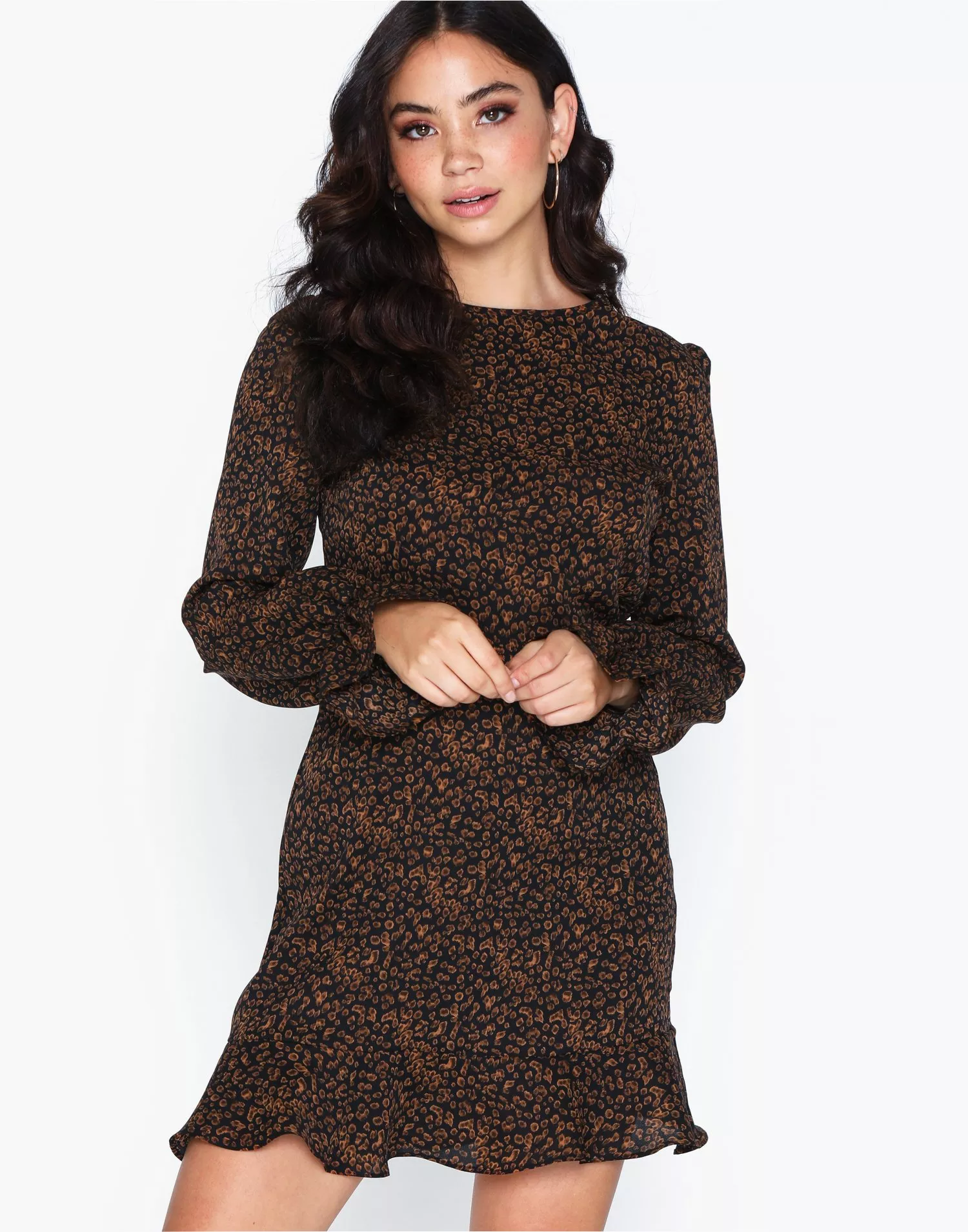 Missguided best sale leopard dress