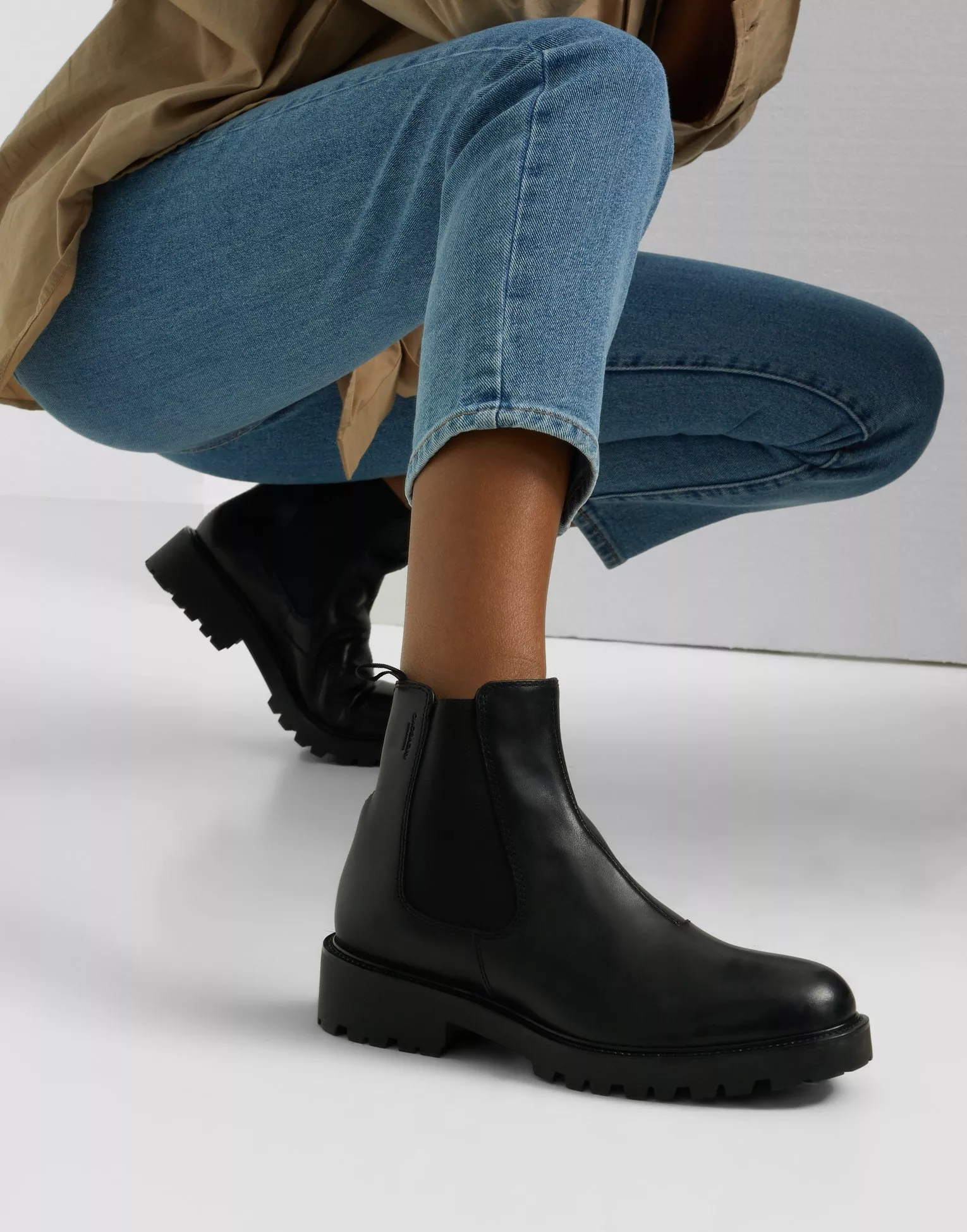 Vagabond kenova chelsea outlet boots black nubuck