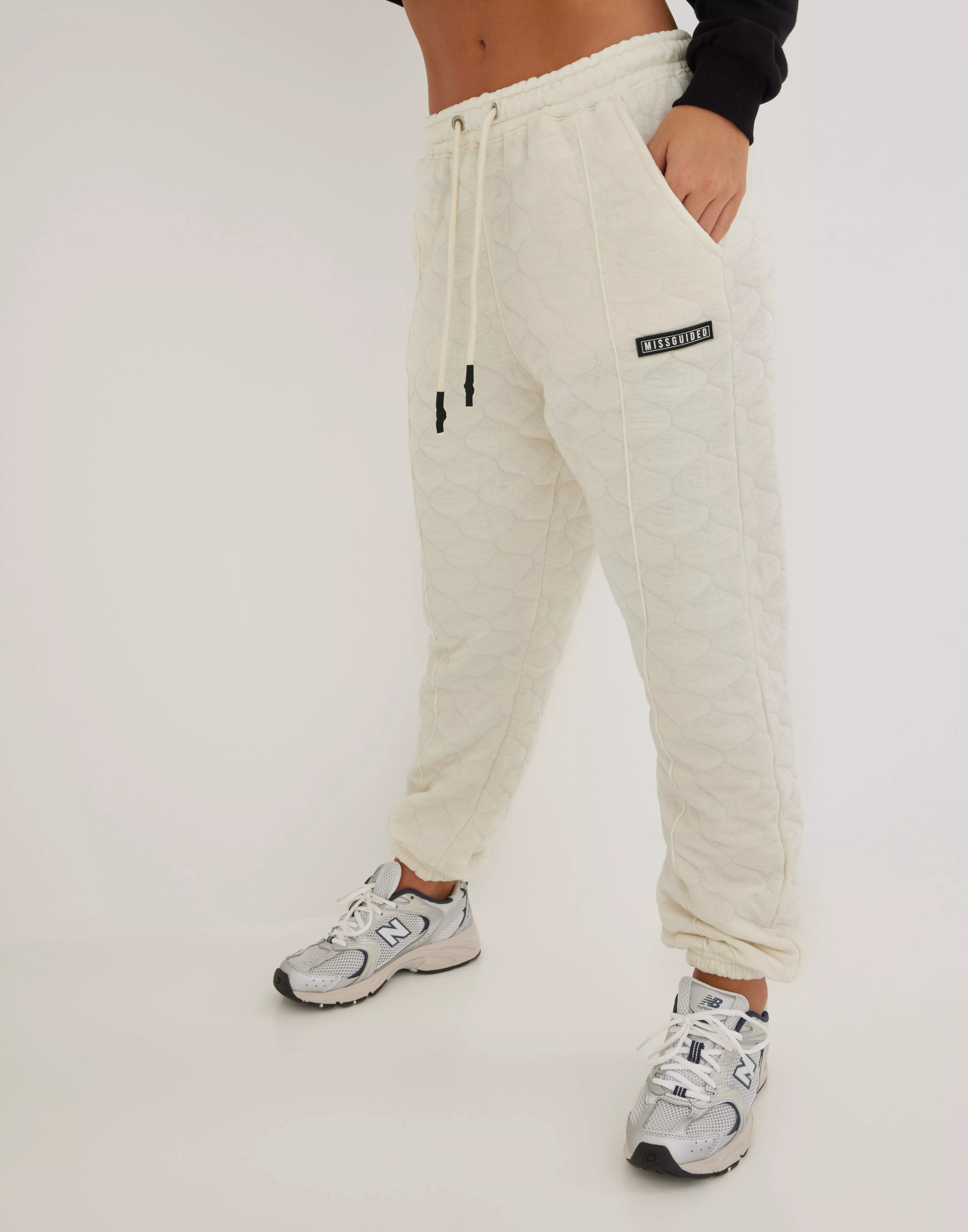 Buy Missguided THE NEW ONION QUILTED TRACKSUIT JOGGER Cream