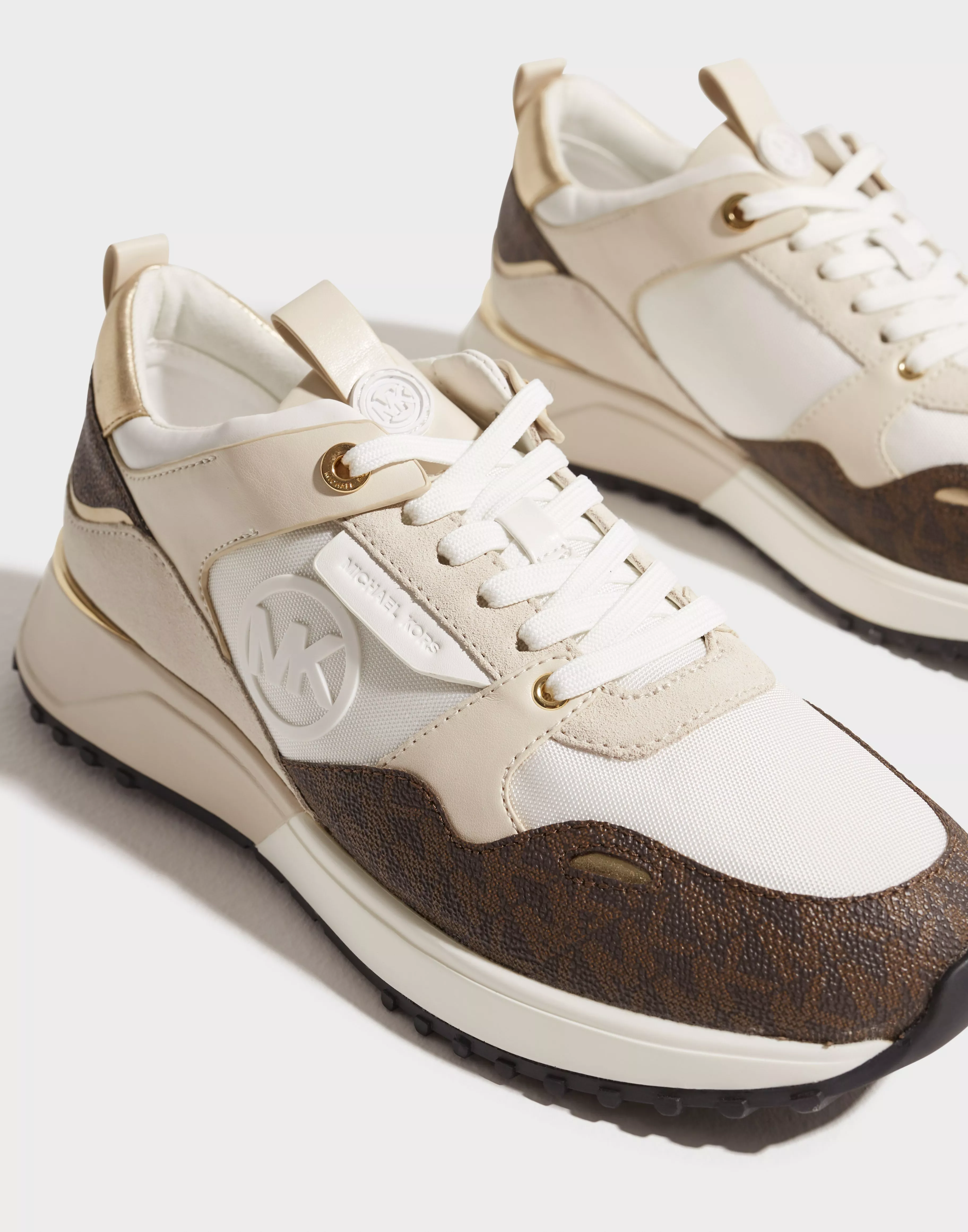 Michael kors trainers white and deals gold