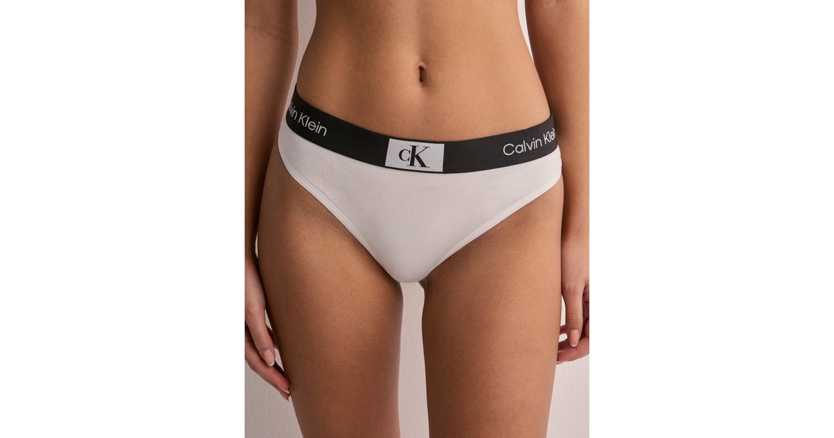 Buy Calvin Klein Underwear MODERN THONG - White 