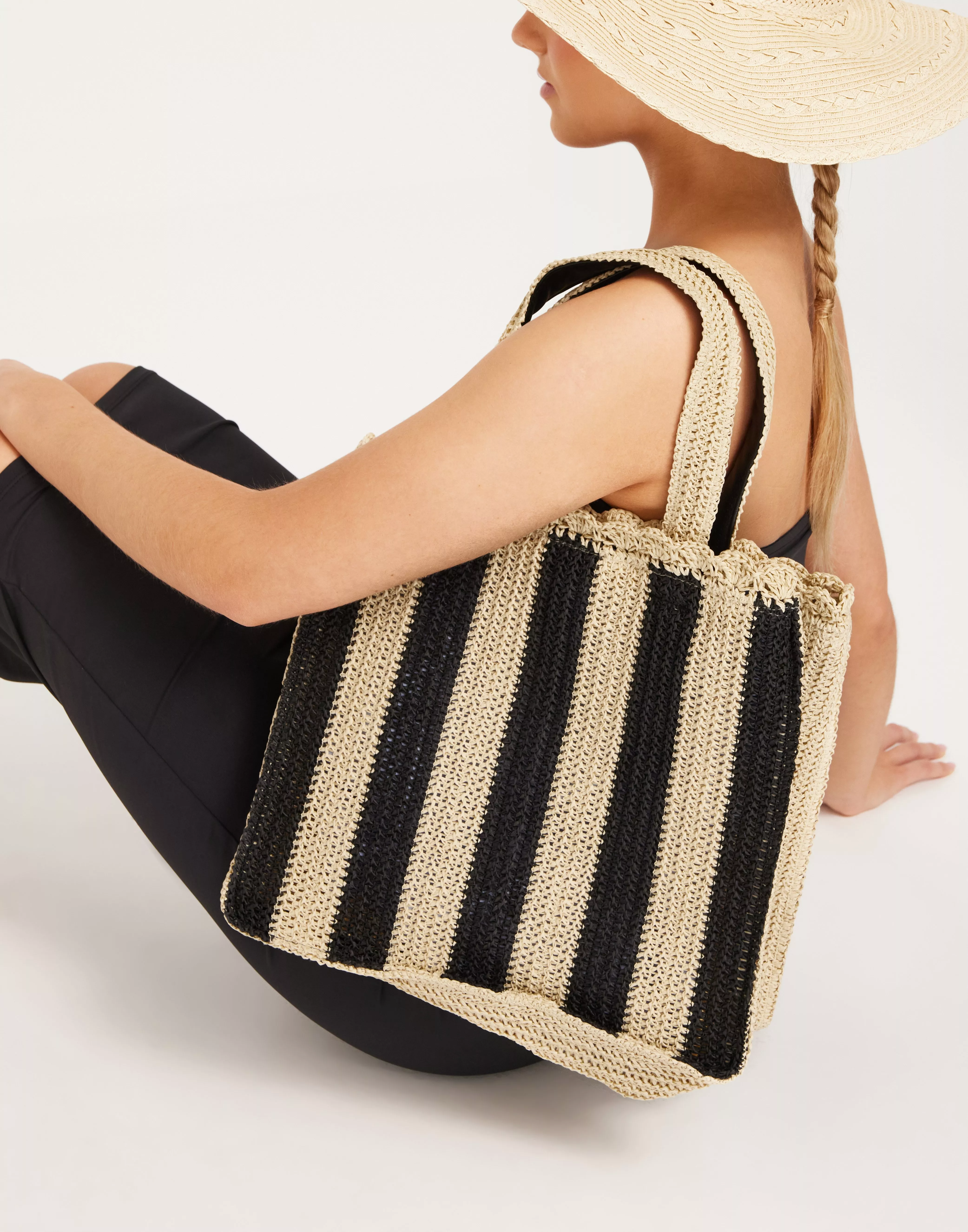 By malina beach online tote