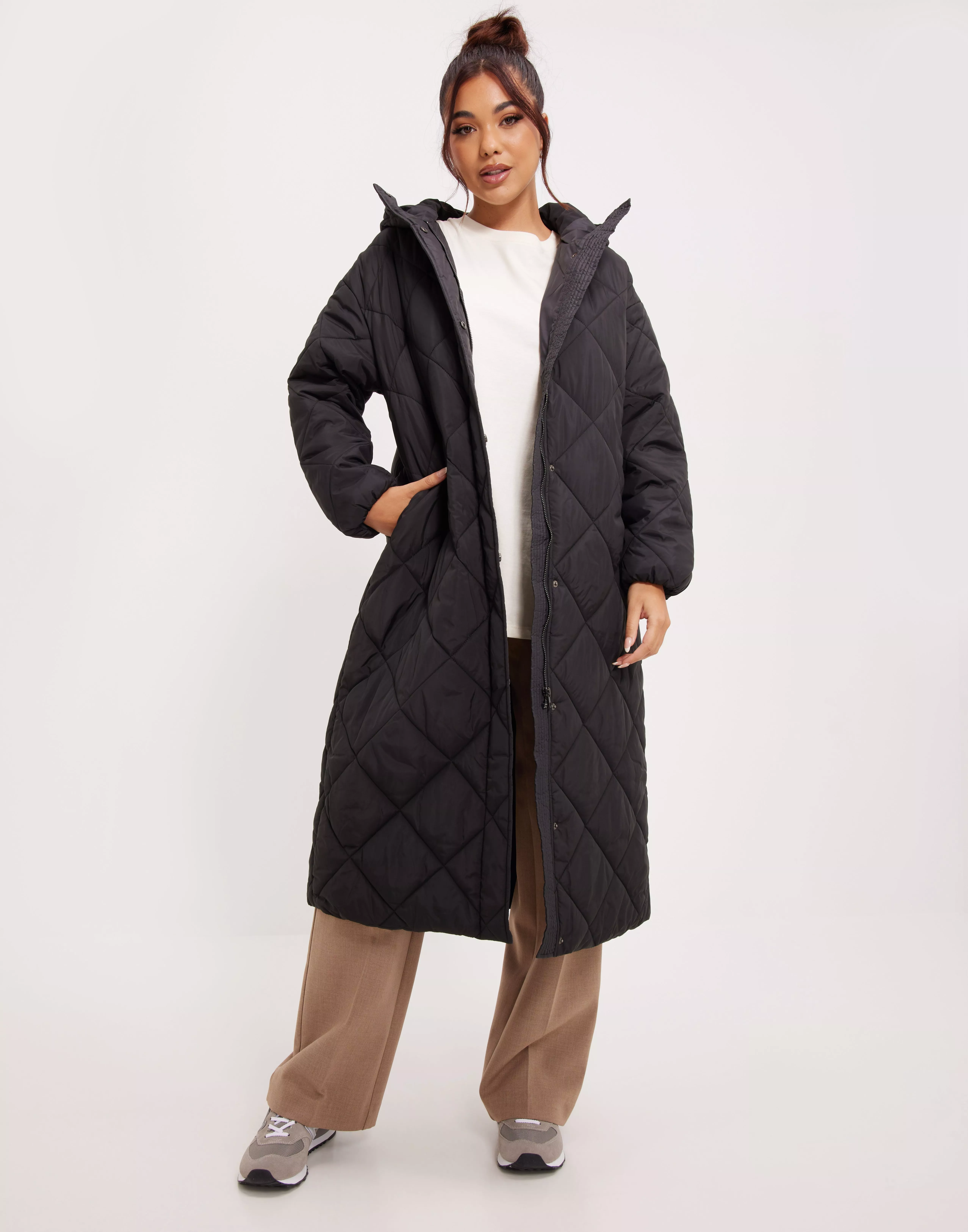 Quilted on sale maxi coat