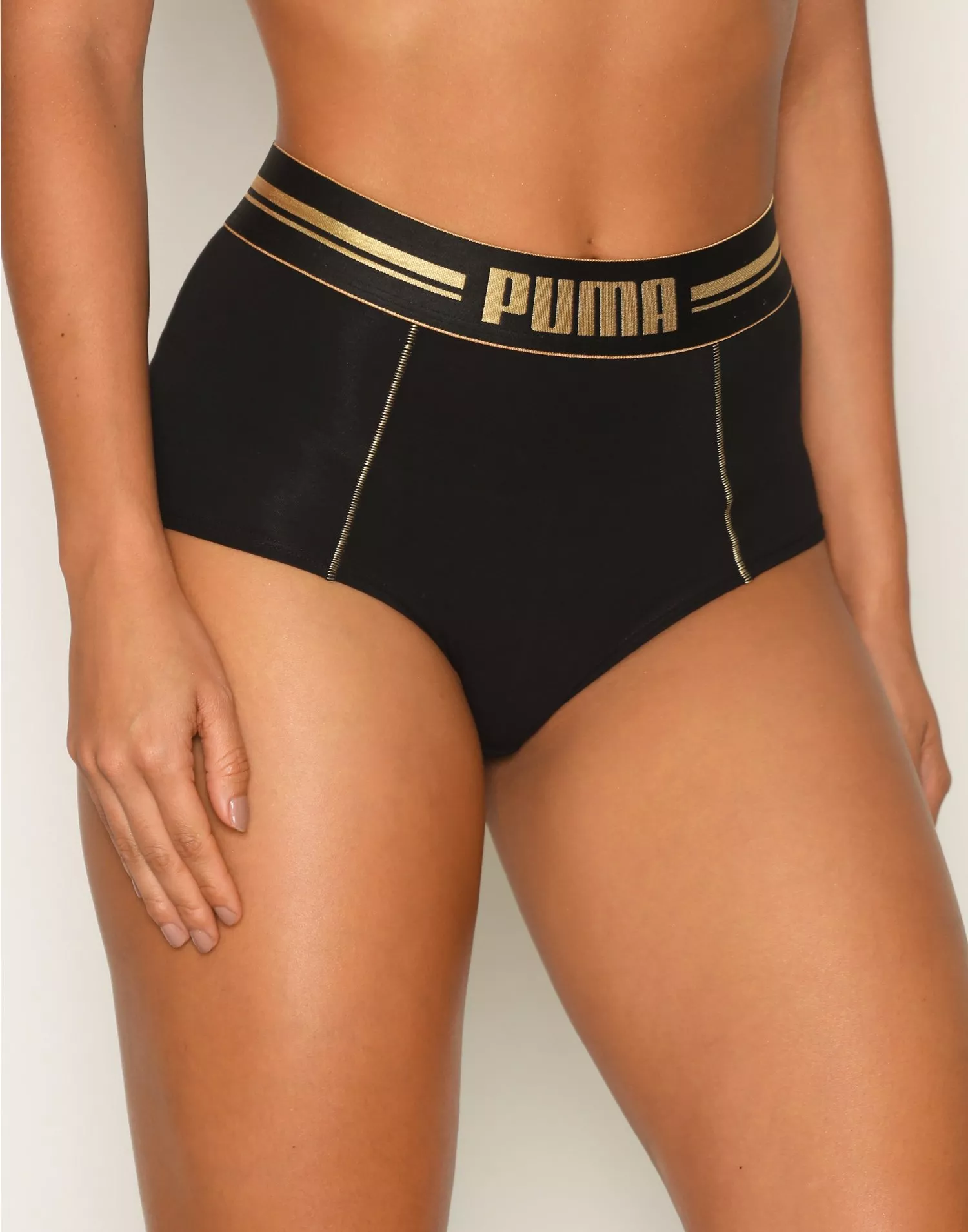 Puma gold logo 2025 high waist short