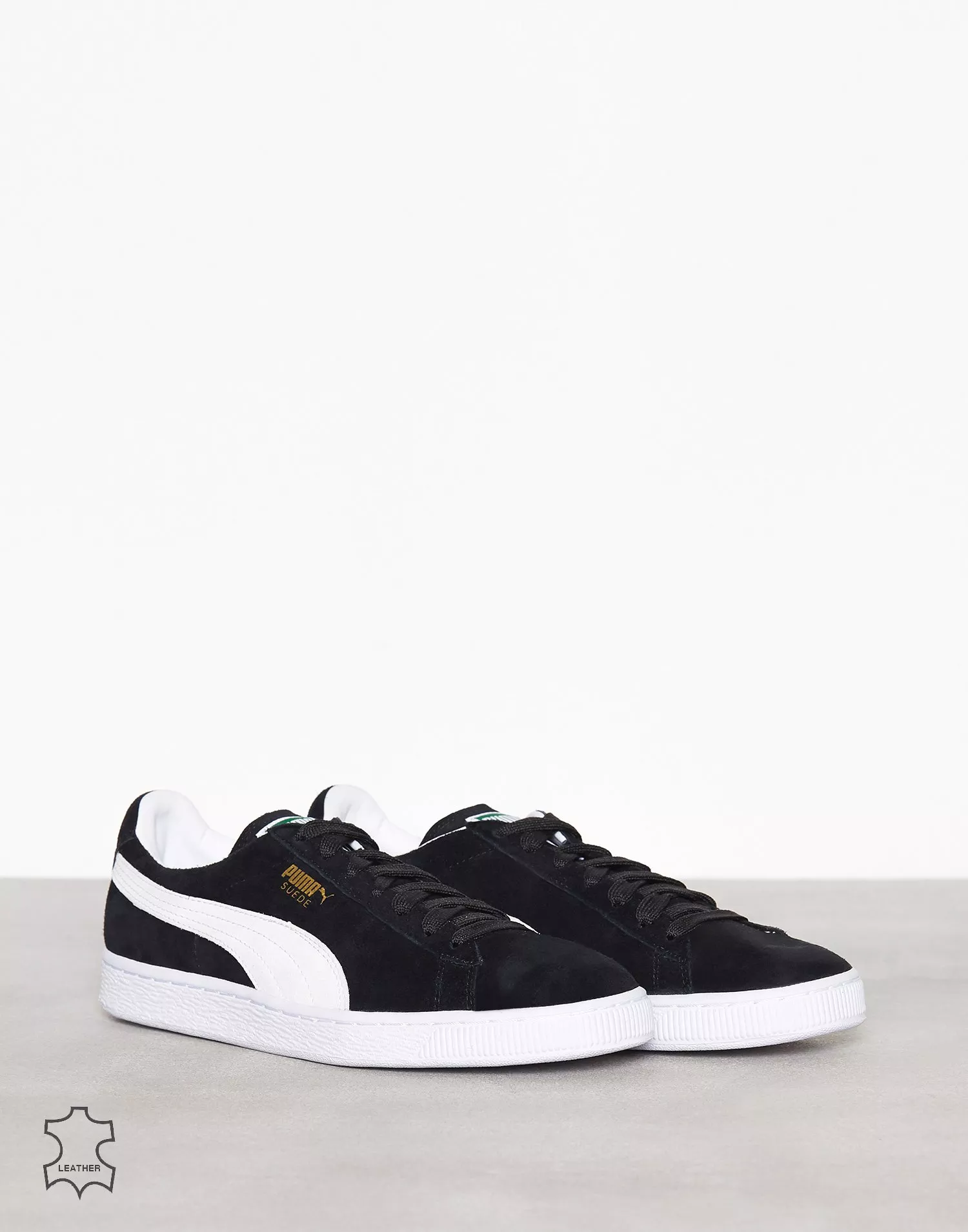 Puma suede store classic white black