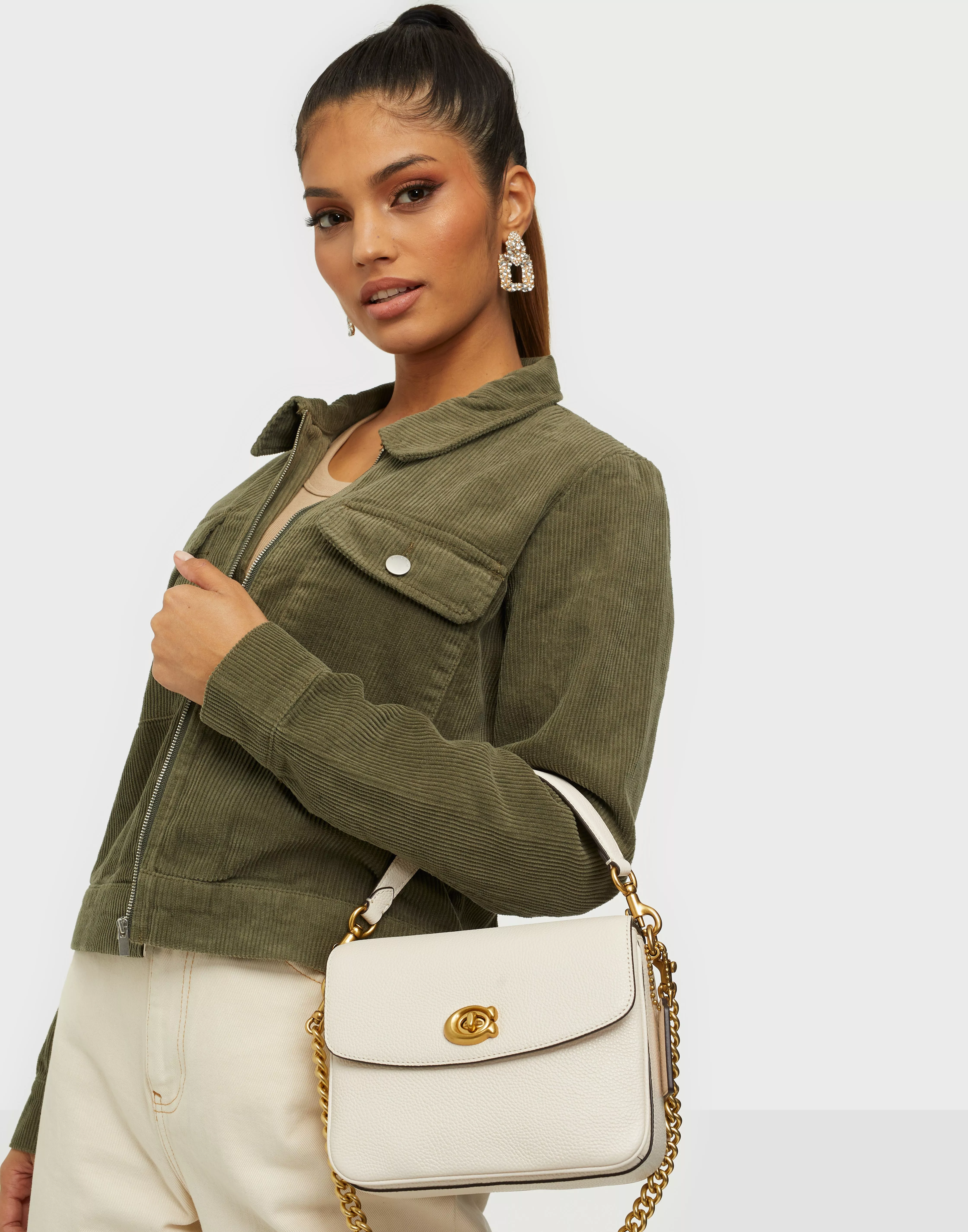 Buy Coach Cassie Crossbody 19 Chalk Nelly