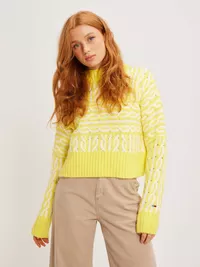TJW OVRSZD PLAITED CABLE SWEATER
