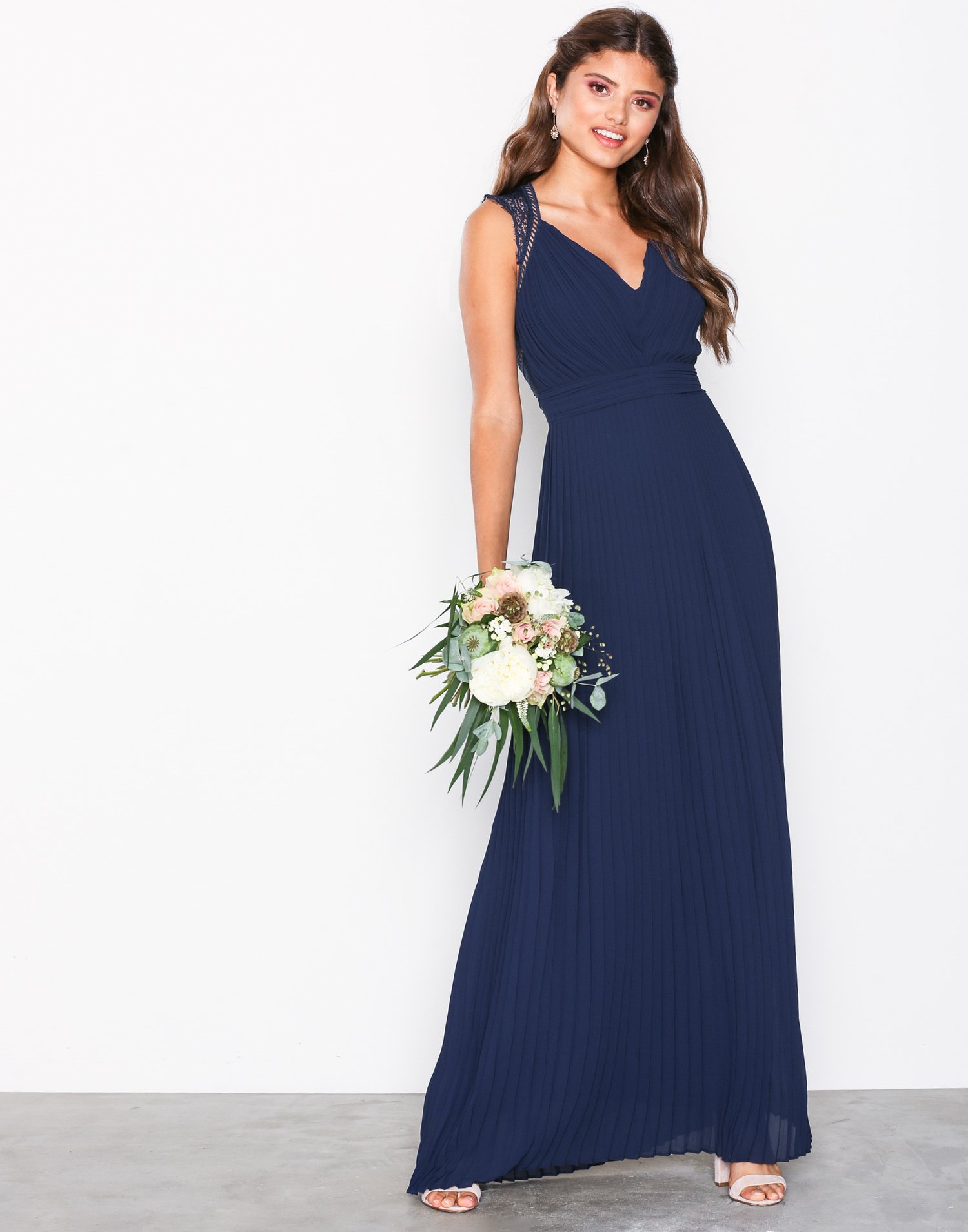 Della Maxi Dress