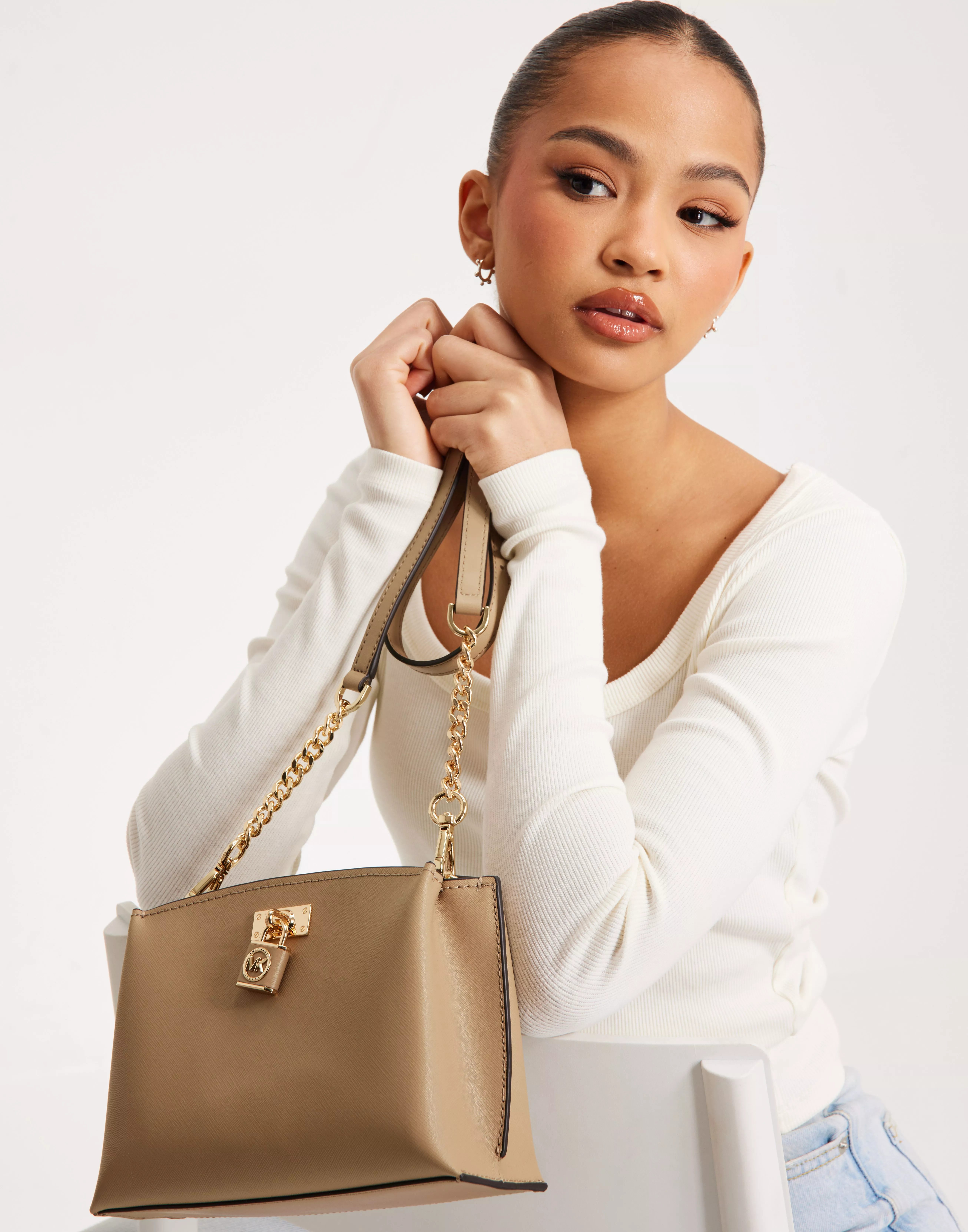 Michael kors saffiano store messenger bag