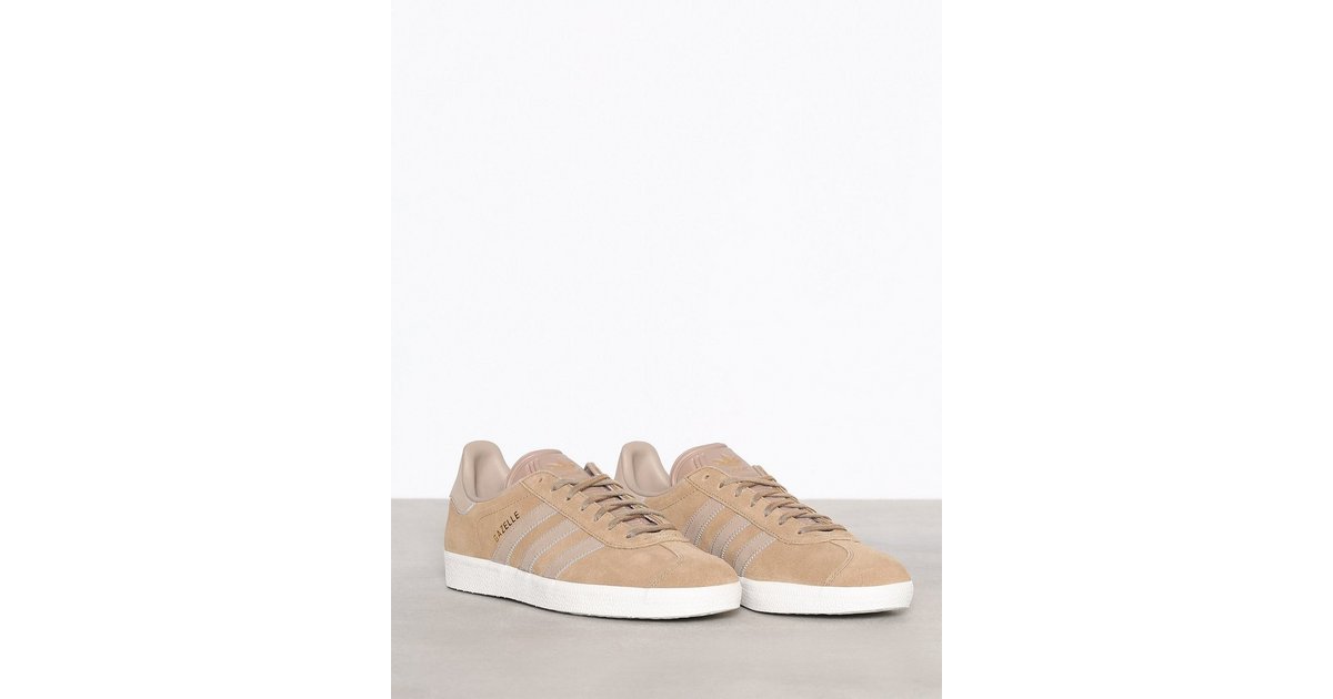 Gazelle stitch best sale and turn beige