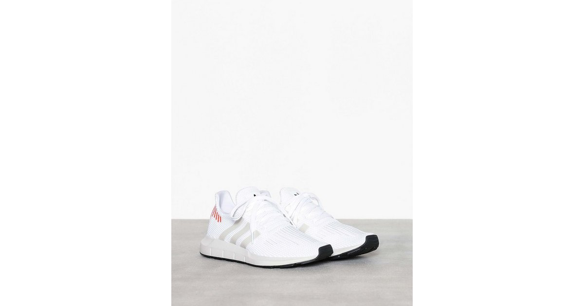 Adidas b37731 on sale