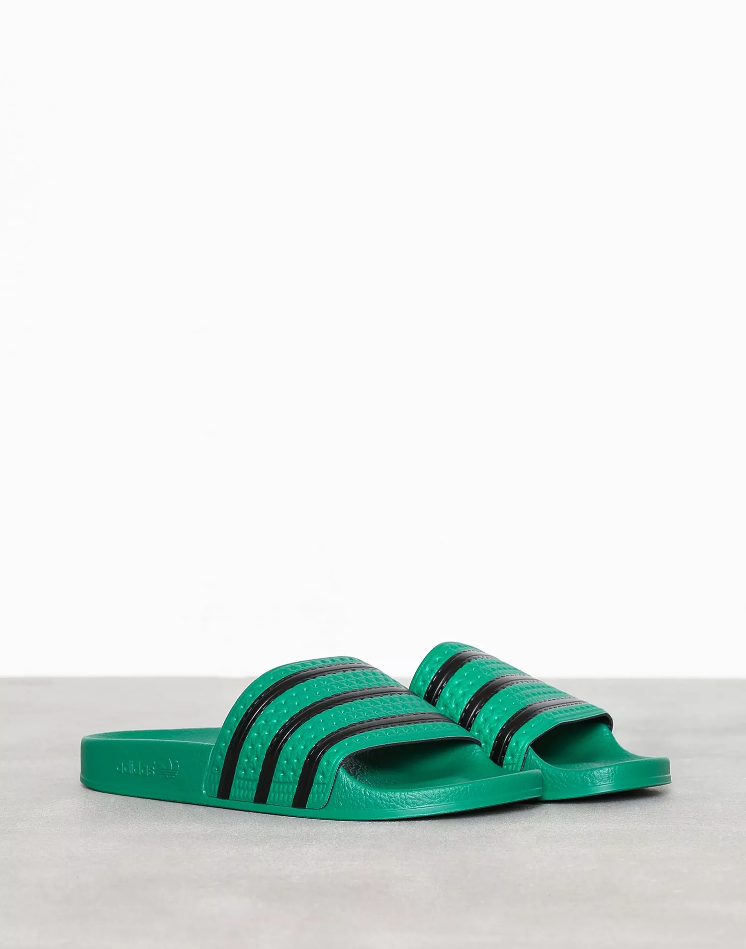 Adidas adilette store green