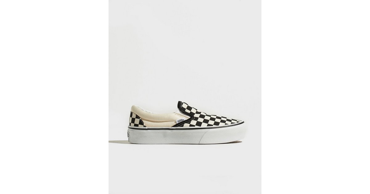 White vans slip ons 2024 platform