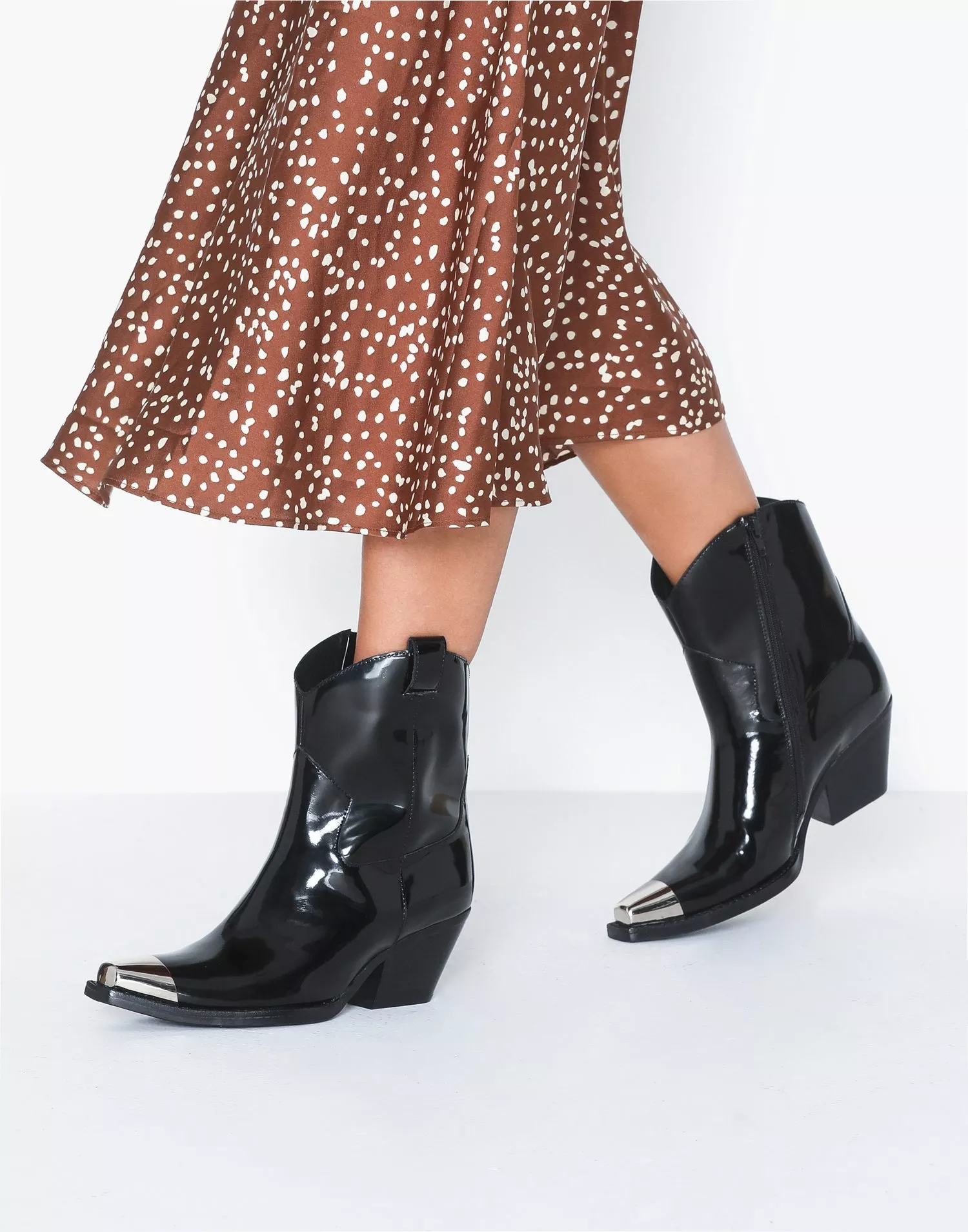 Jeffrey campbell sale defence boot