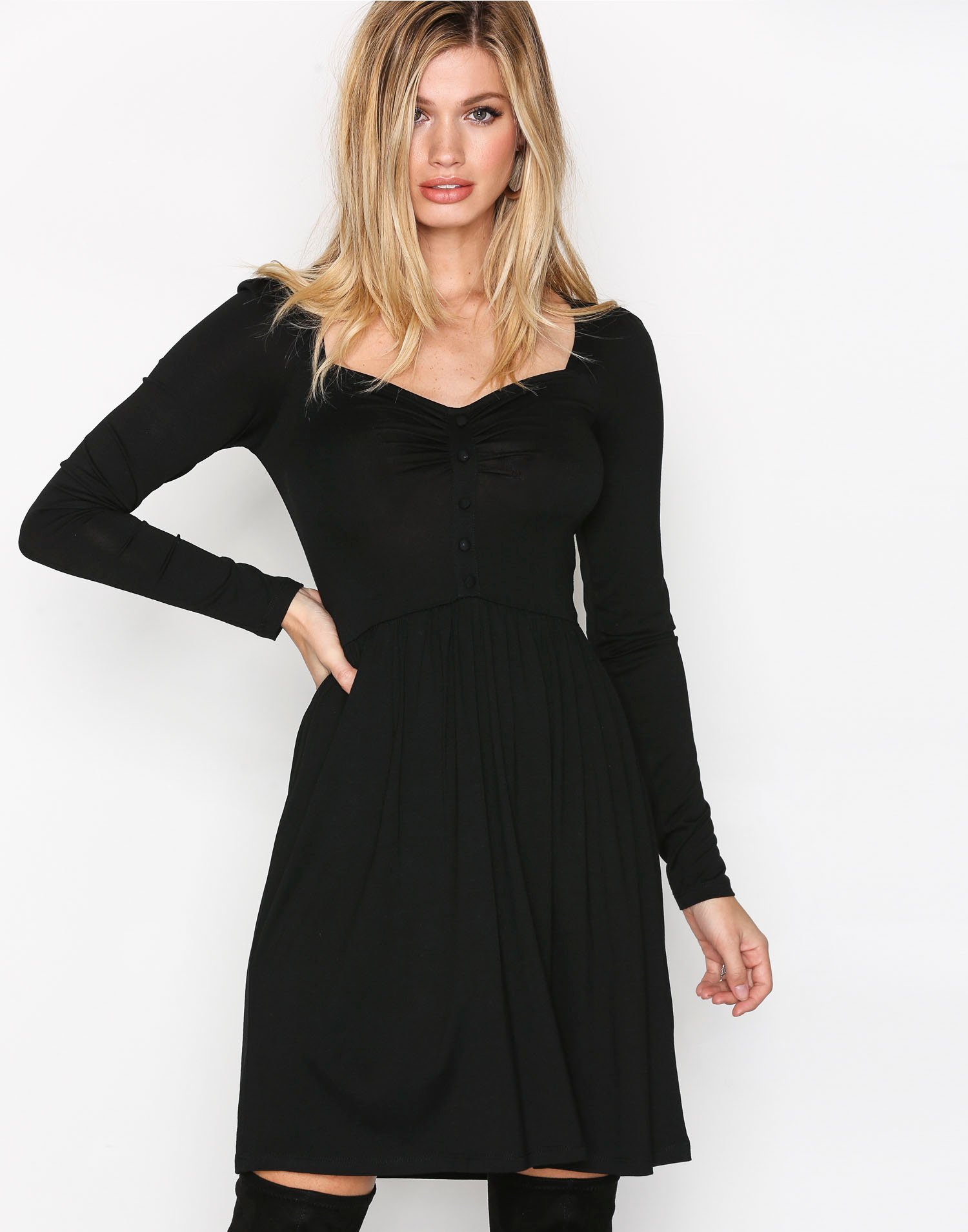 Sweetheart Shift Dress