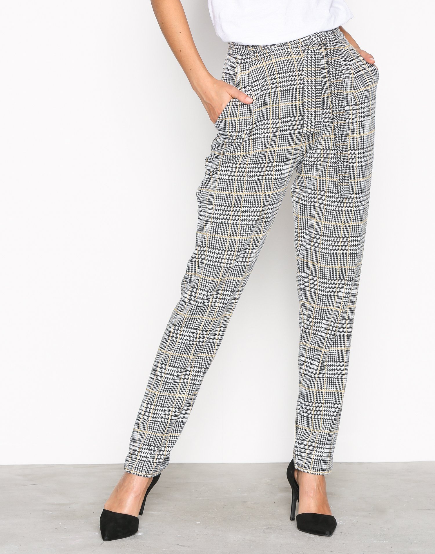 Nelly.com SE - Dressed Check Pants 149.00