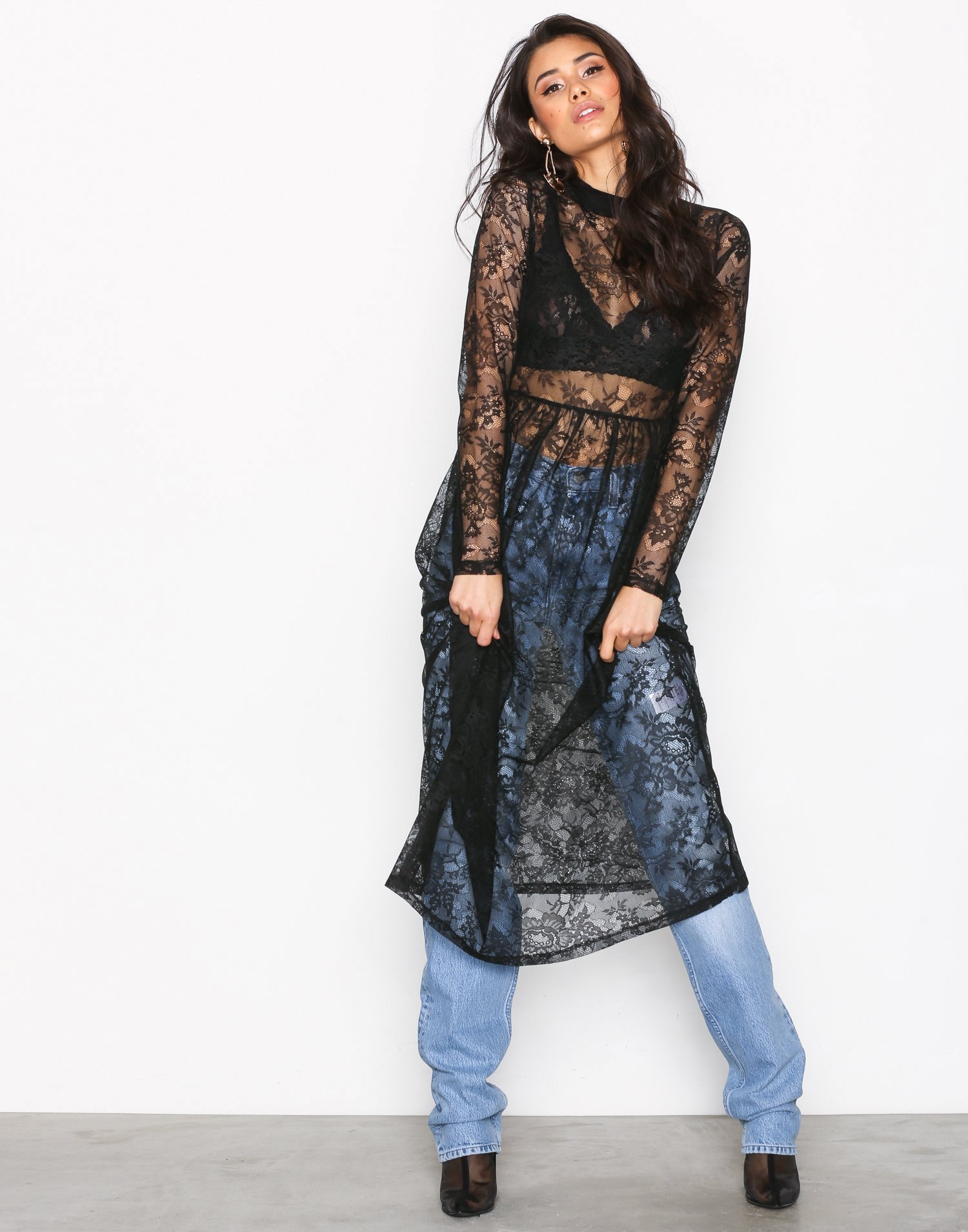 Gathered Midi Lace Dress