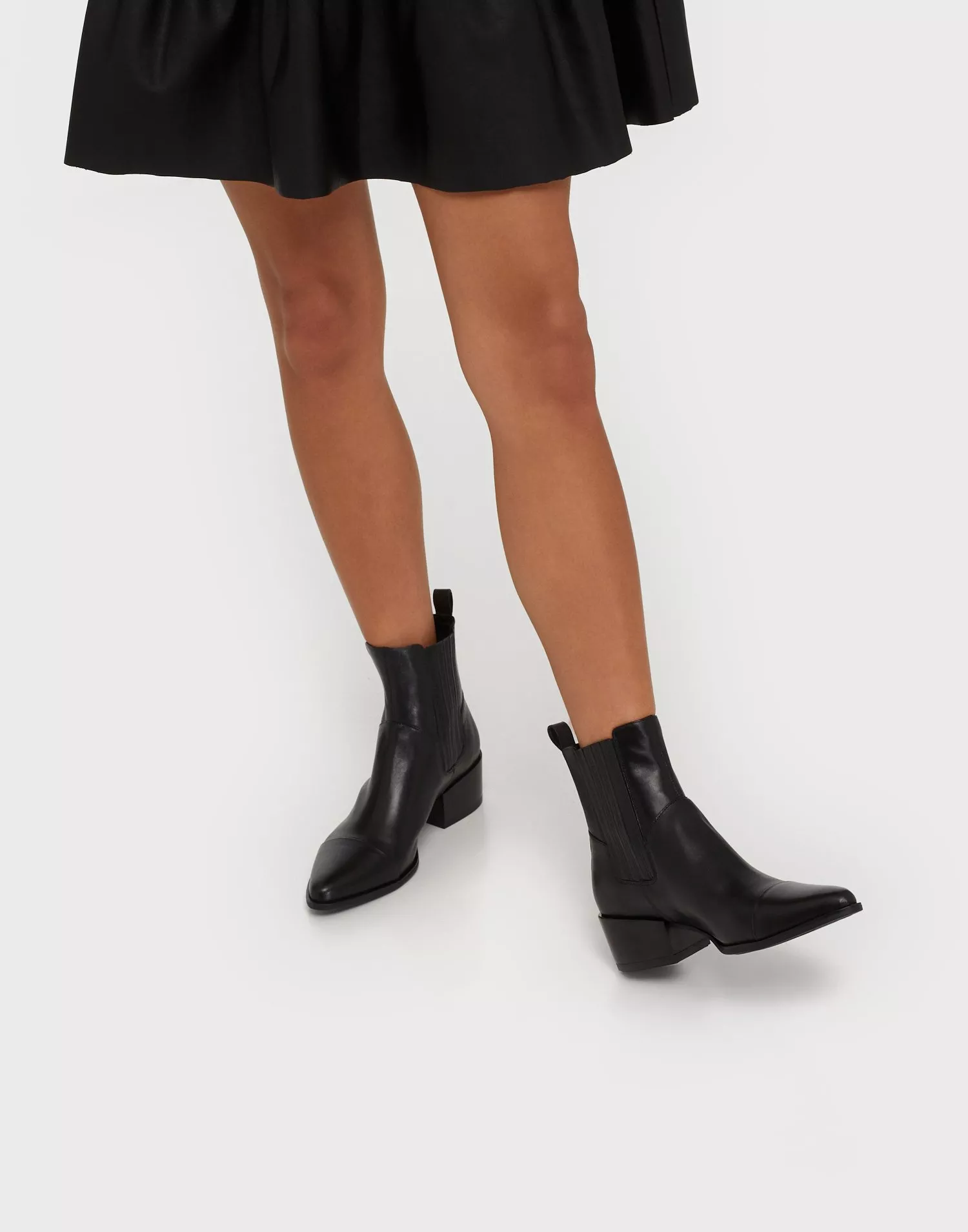 Vagabond marja black leather 2024 western pointed ankle boots